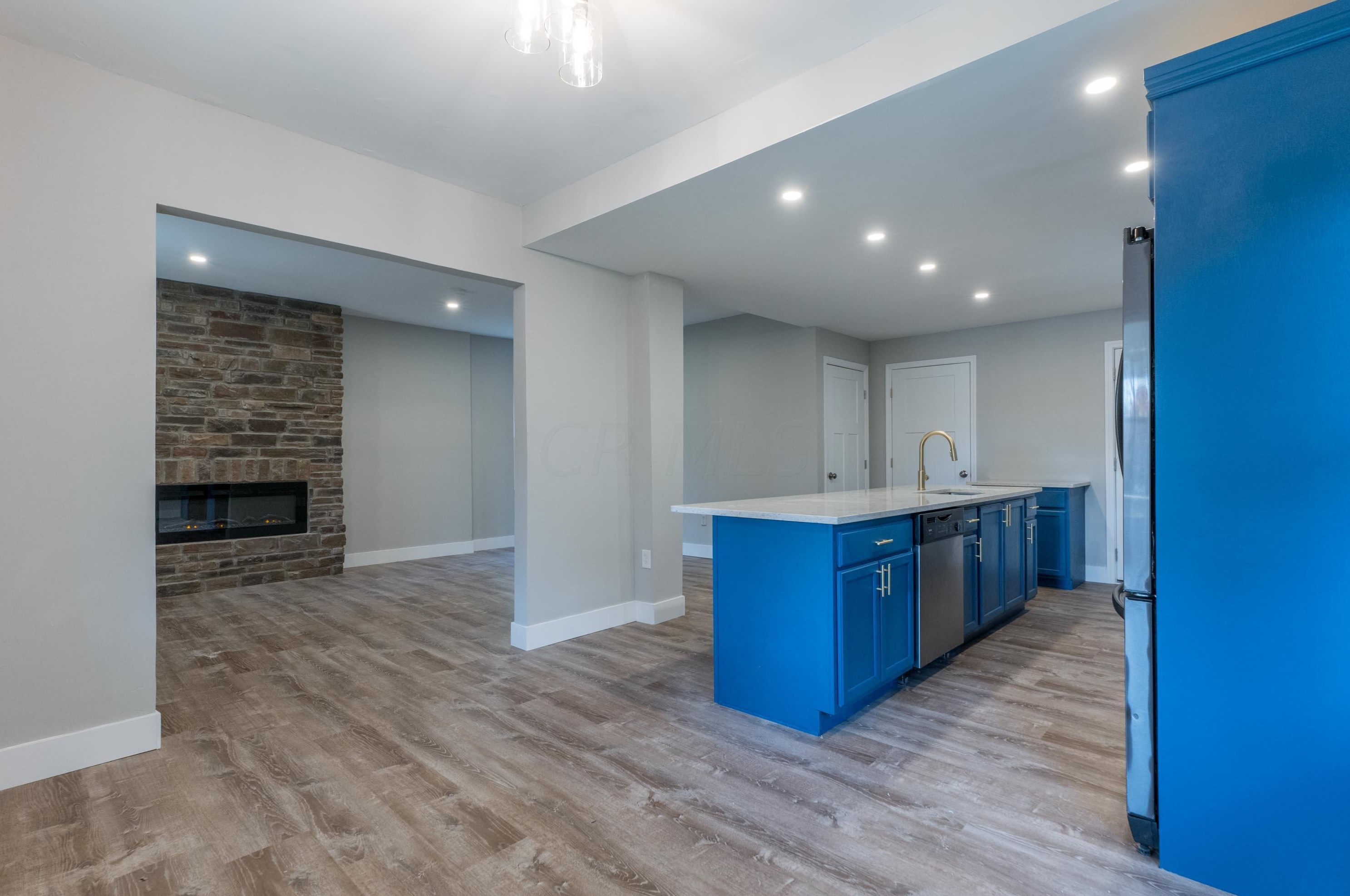 1930 Floral Ave, Columbus OH  43223-1245 exterior