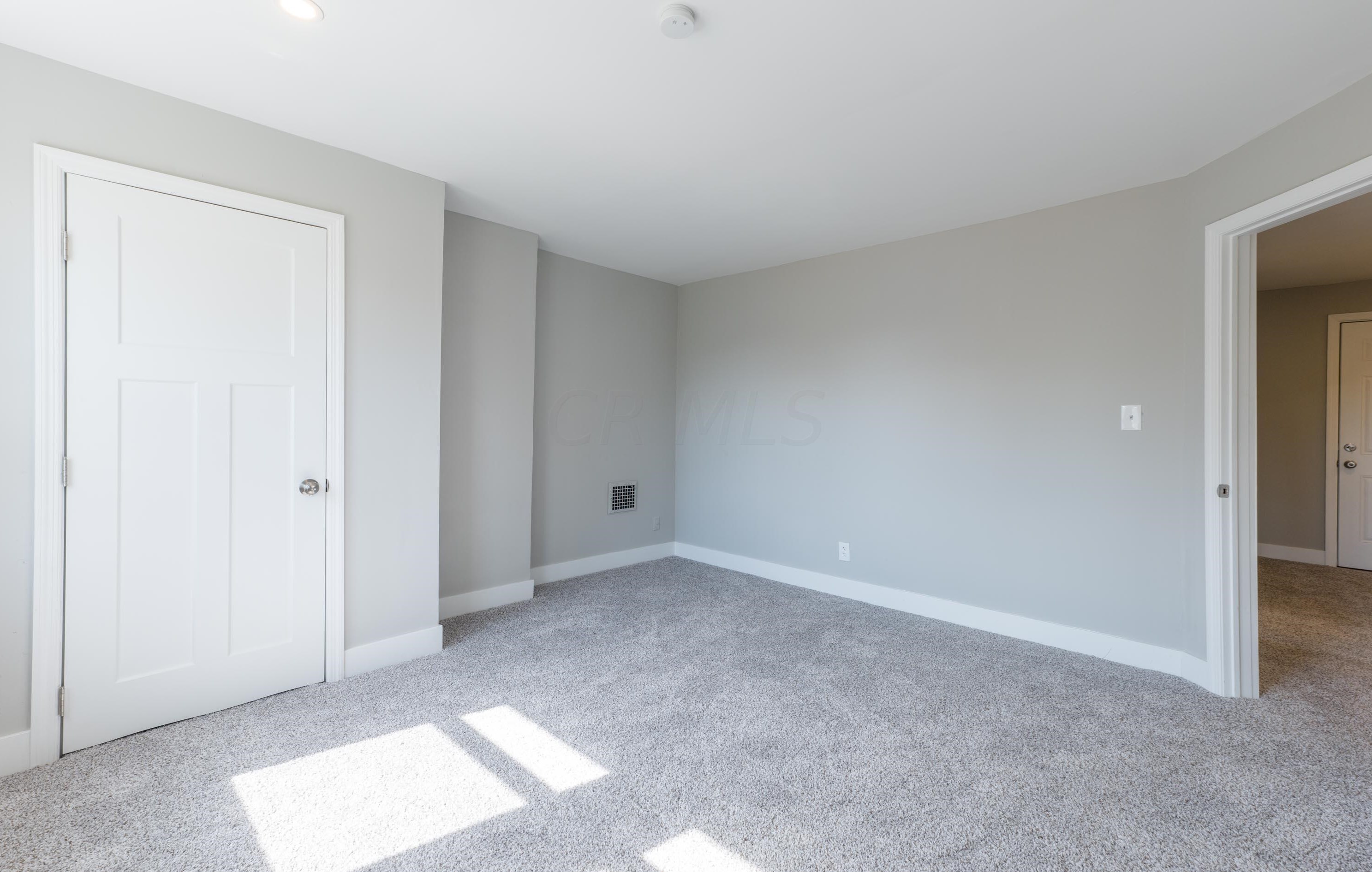 1930 Floral Ave, Columbus OH  43223-1245 exterior