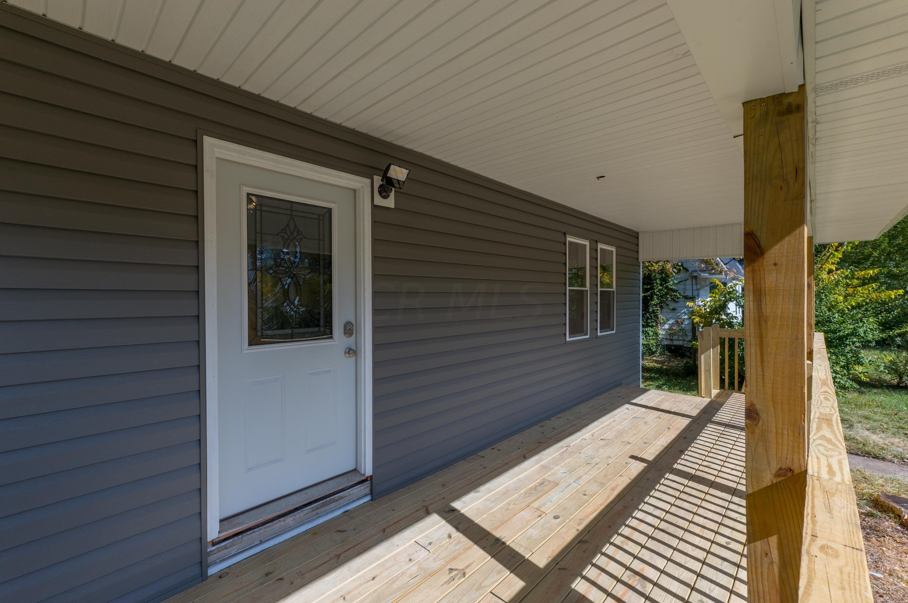 1930 Floral Ave, Columbus OH  43223-1245 exterior