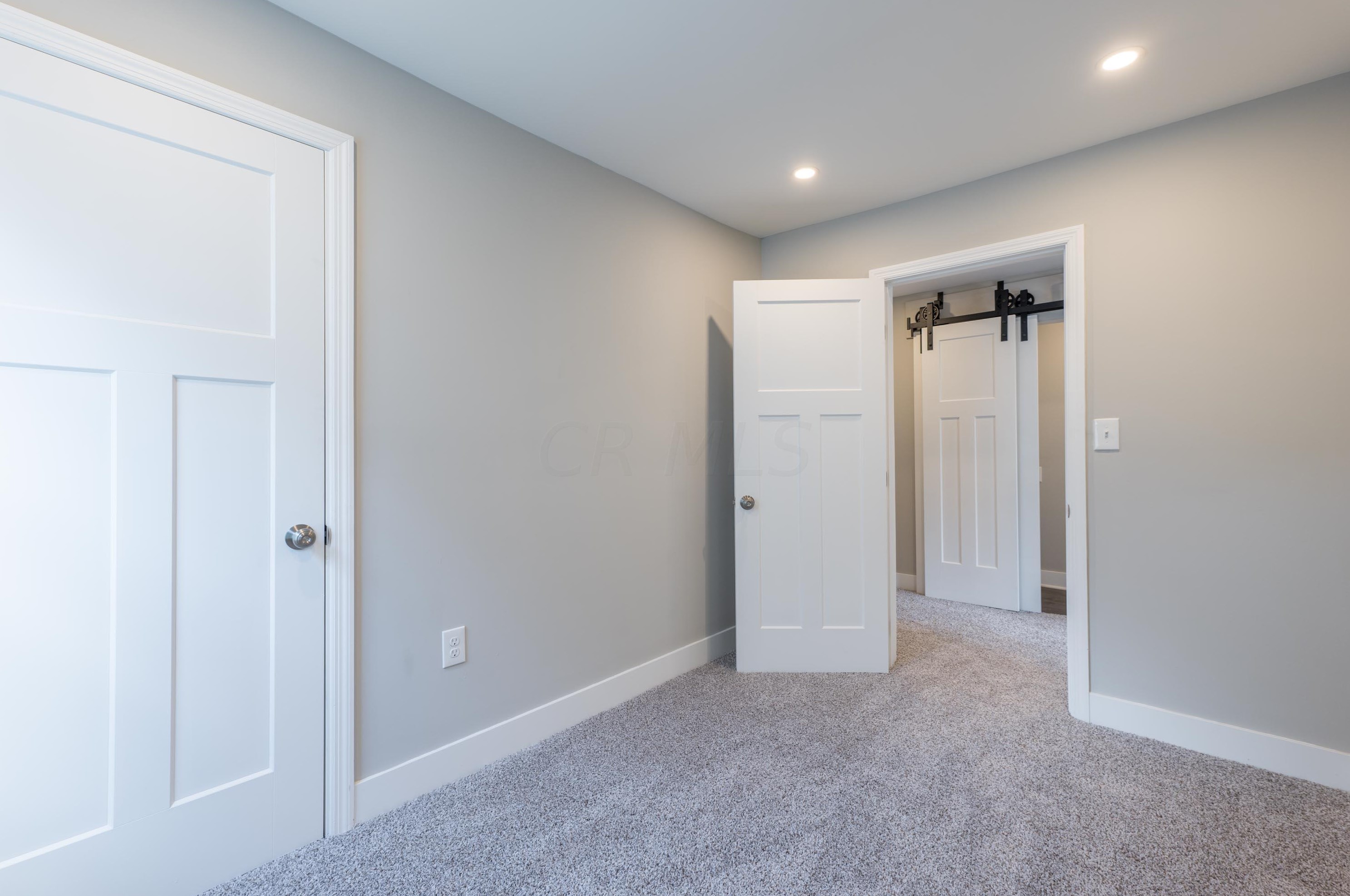 1930 Floral Ave, Columbus OH  43223-1245 exterior