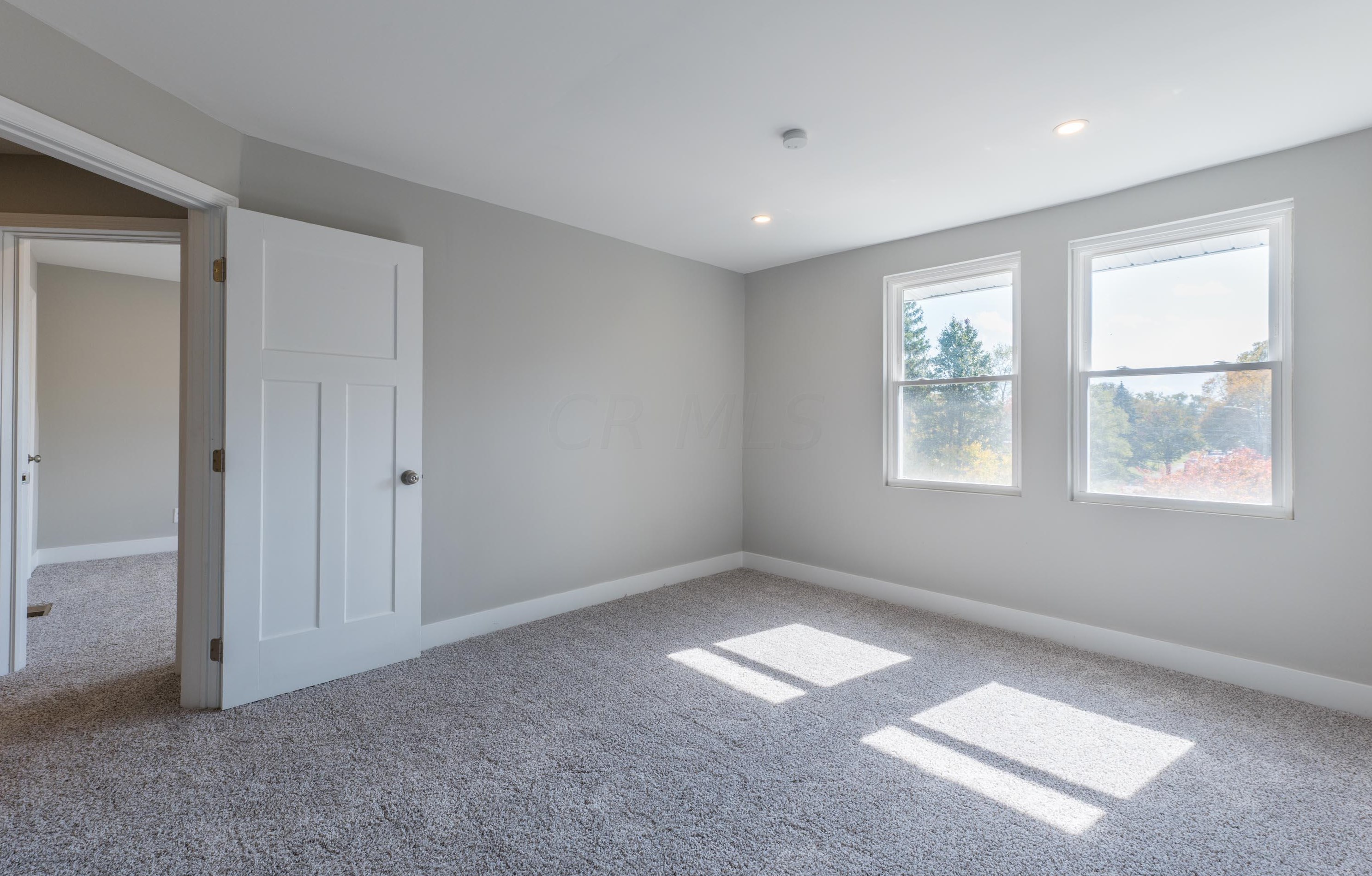 1930 Floral Ave, Columbus OH  43223-1245 exterior