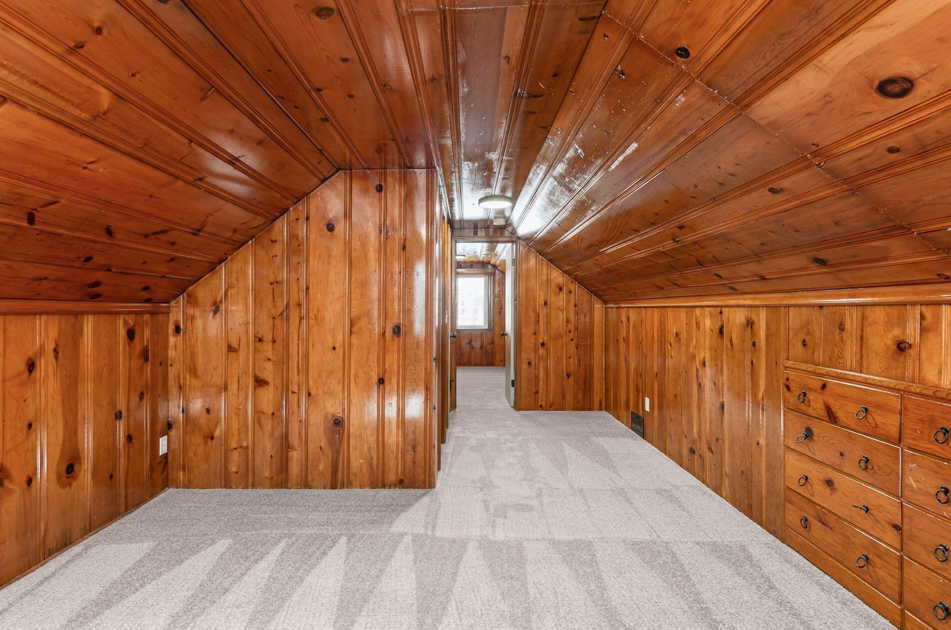 958 Erickson Ave, Columbus OH 43213-3026 exterior