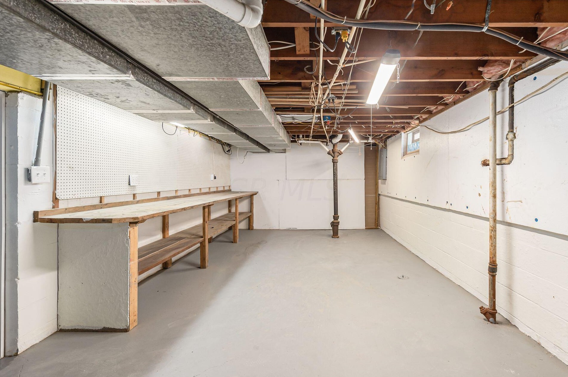 958 Erickson Ave, Columbus OH 43213-3026 exterior