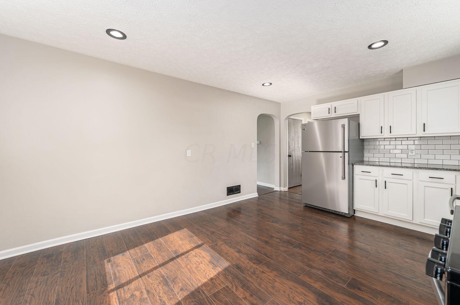 958 Erickson Ave, Columbus OH 43213-3026 exterior