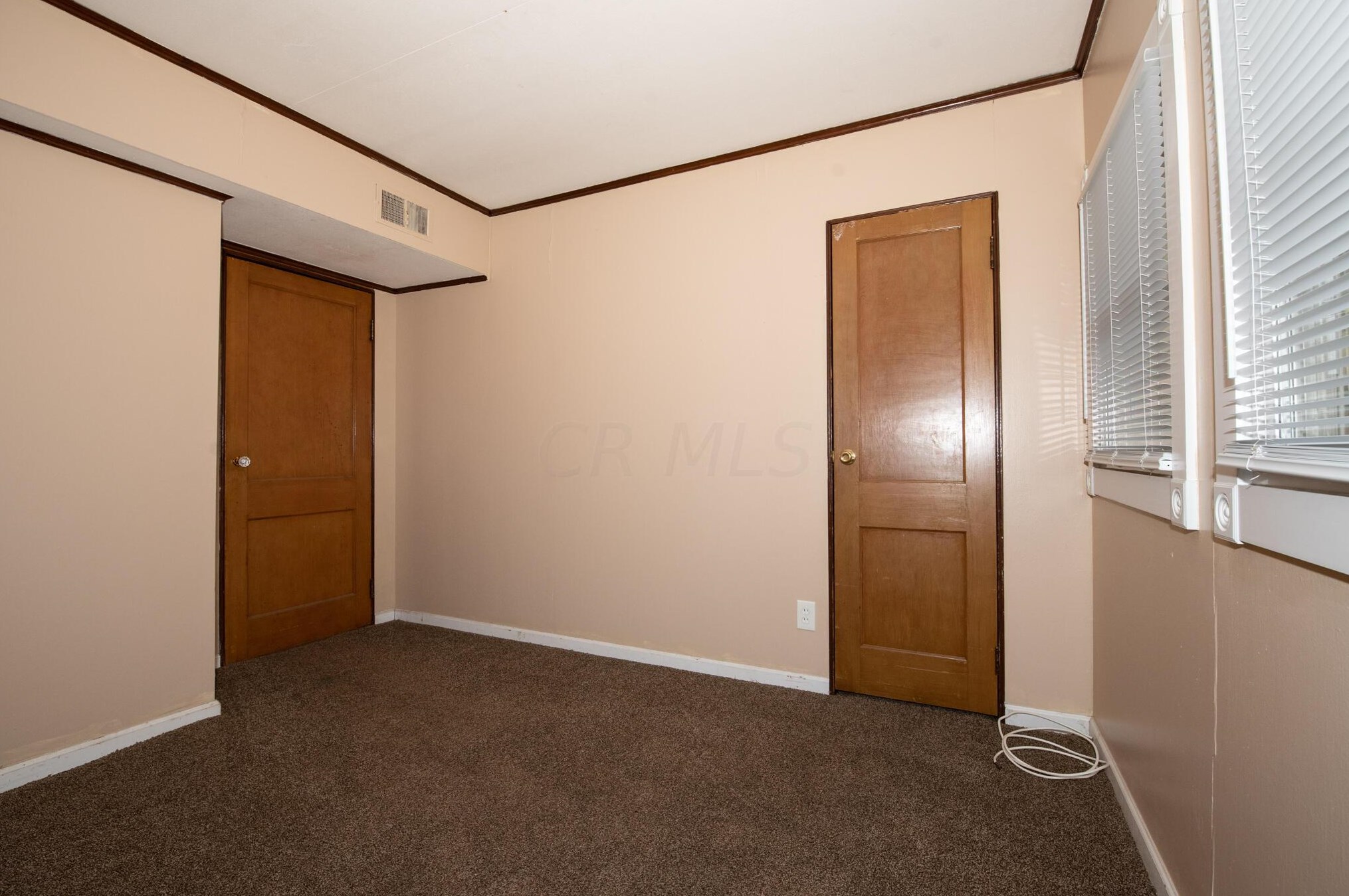 937 Ashburton Rd, Columbus OH 43227-1029 exterior