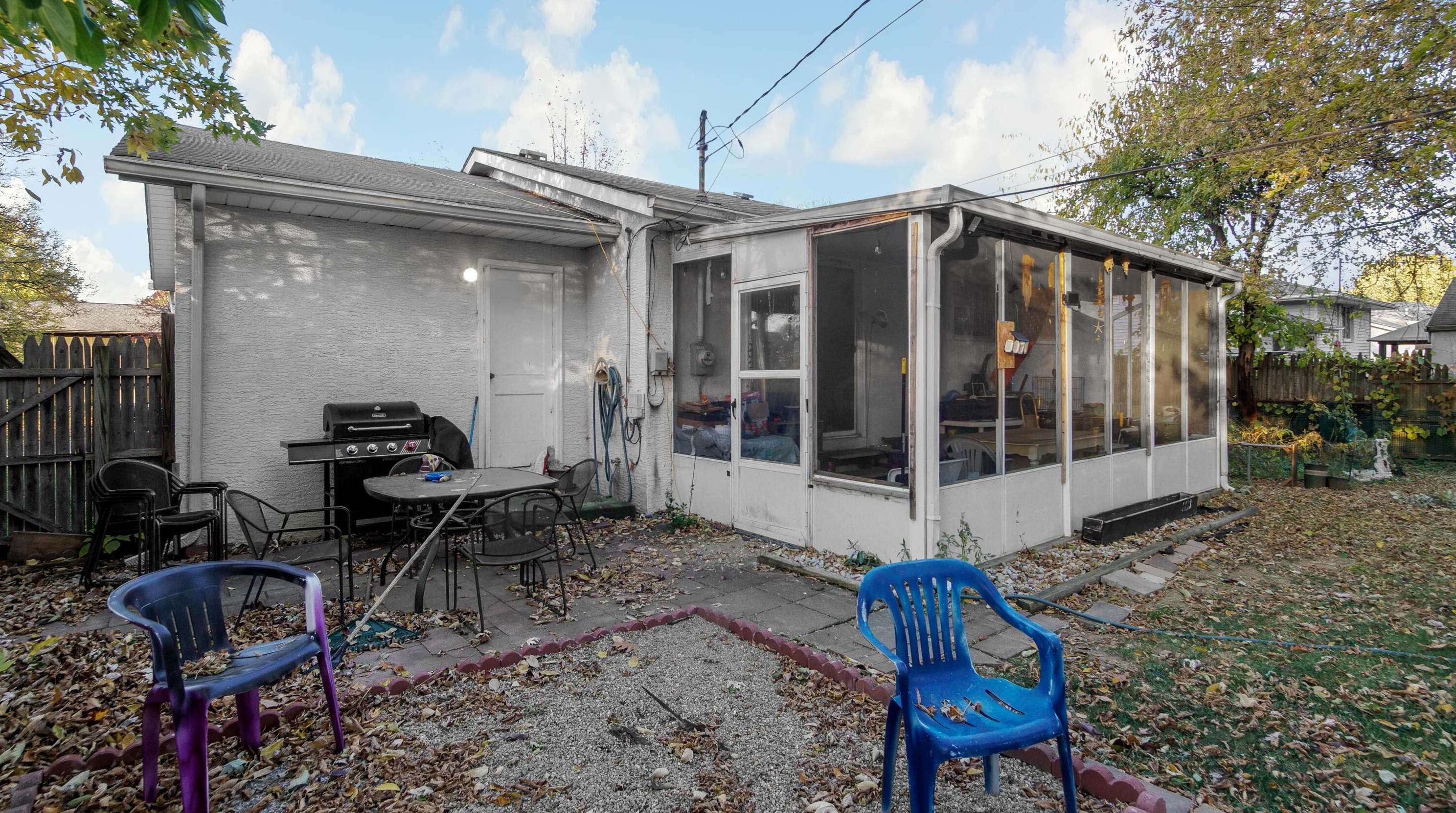 1483 Cranwood Dr, Columbus OH 43229-2153 exterior