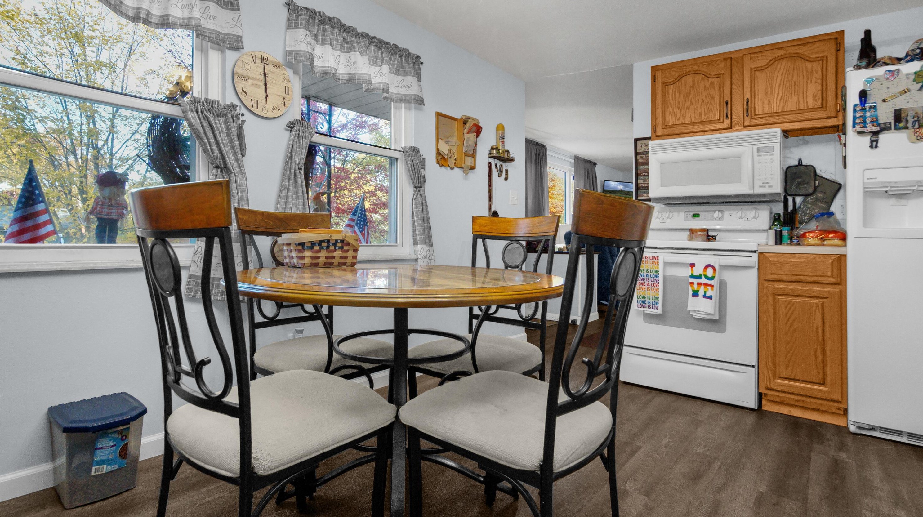 1483 Cranwood Dr, Columbus OH 43229-2153 exterior