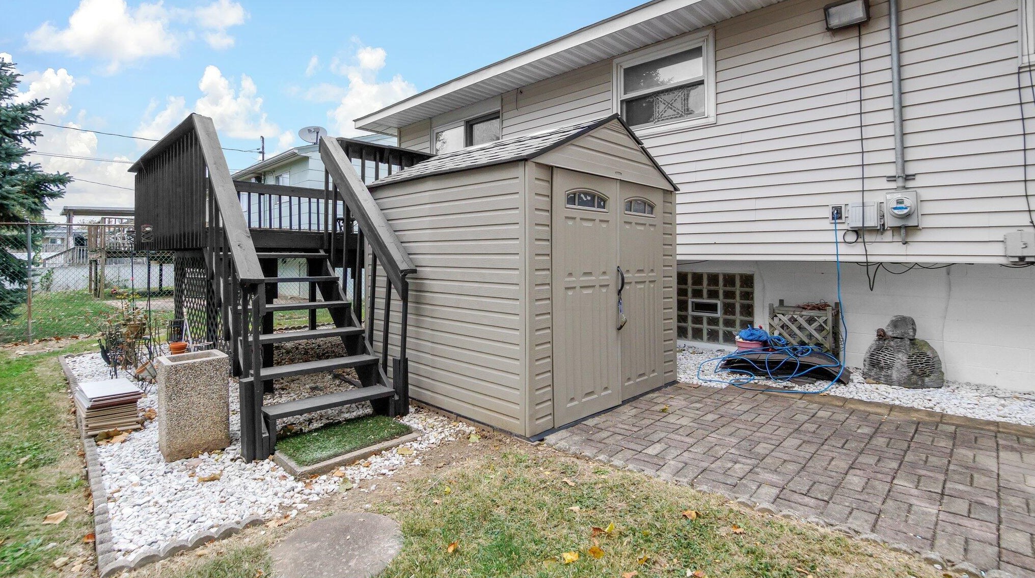 3949 Hillman Rd, Columbus OH 43207-4170 exterior