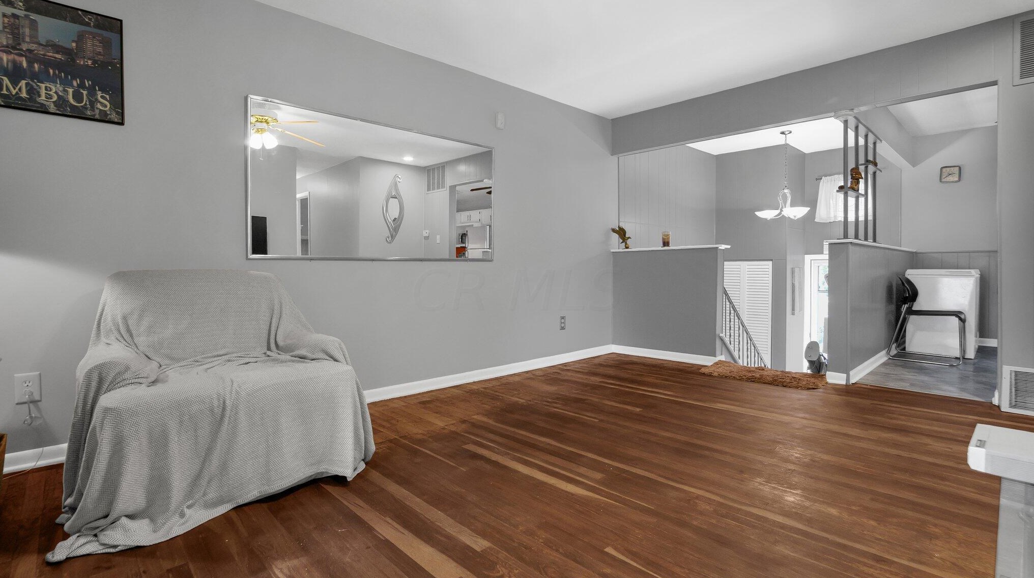 3949 Hillman Rd, Columbus OH 43207-4170 exterior