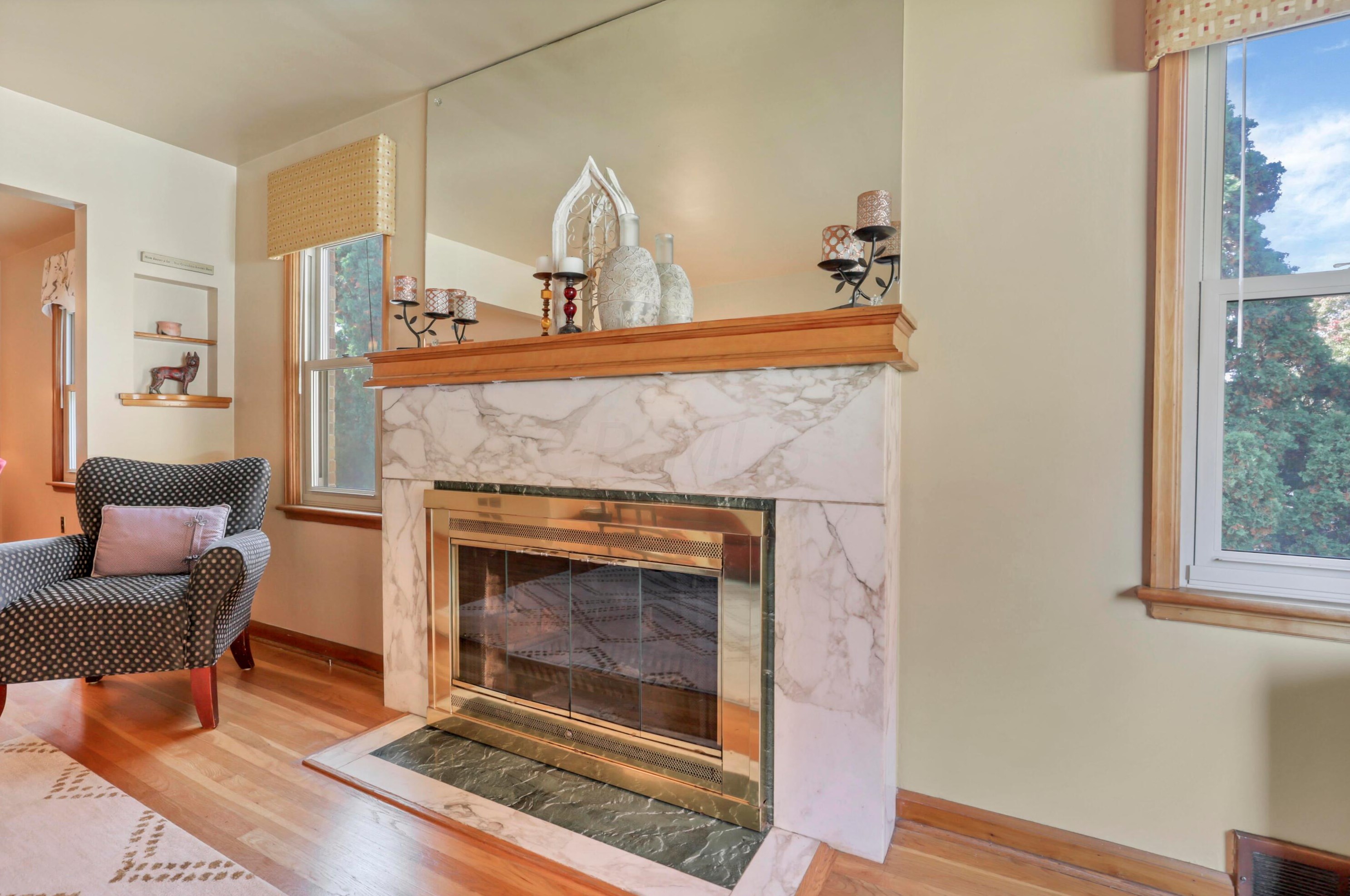 23 Weisheimer Rd, Columbus OH 43214-2145 exterior