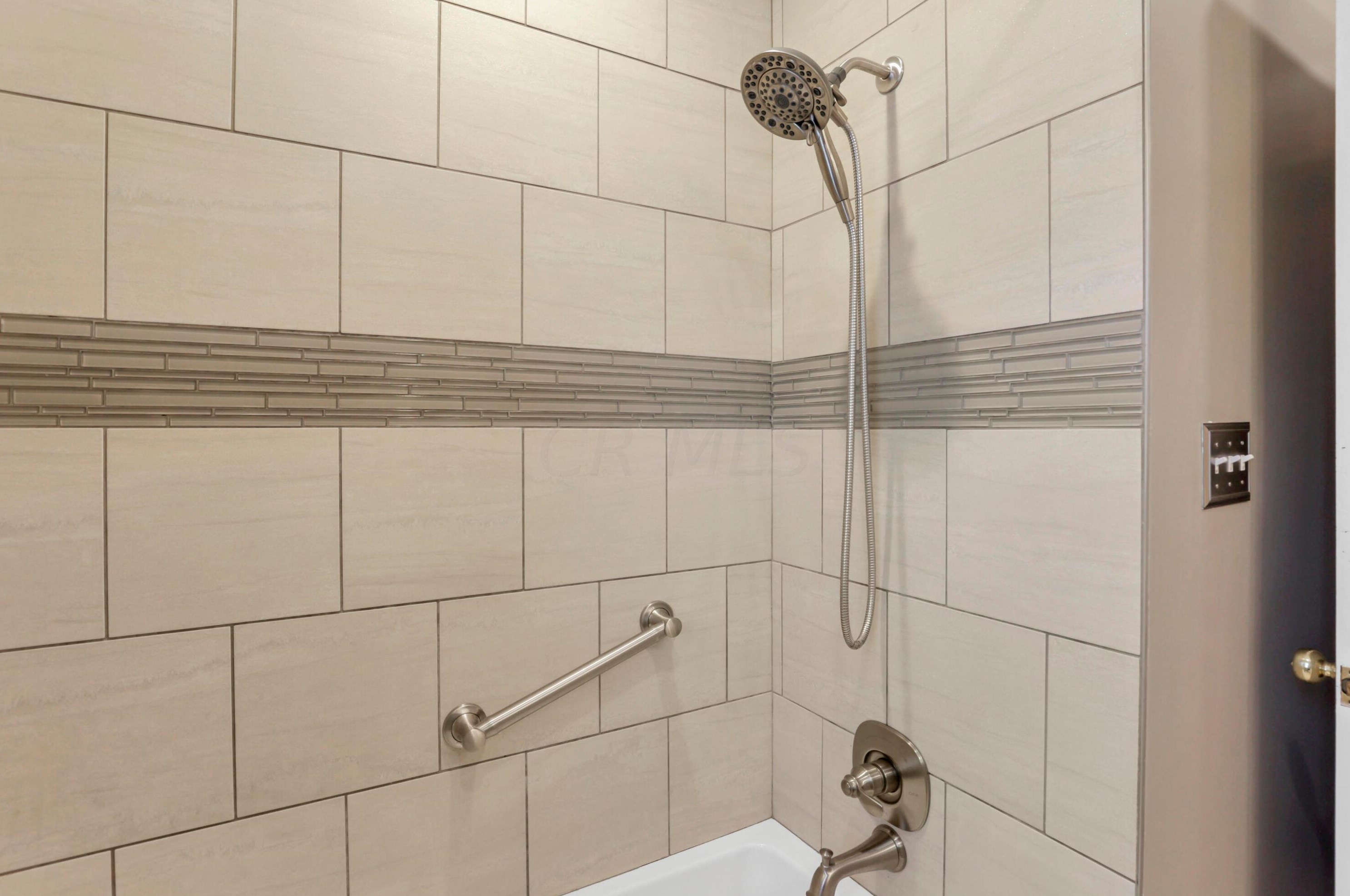 23 Weisheimer Rd, Columbus OH 43214-2145 exterior