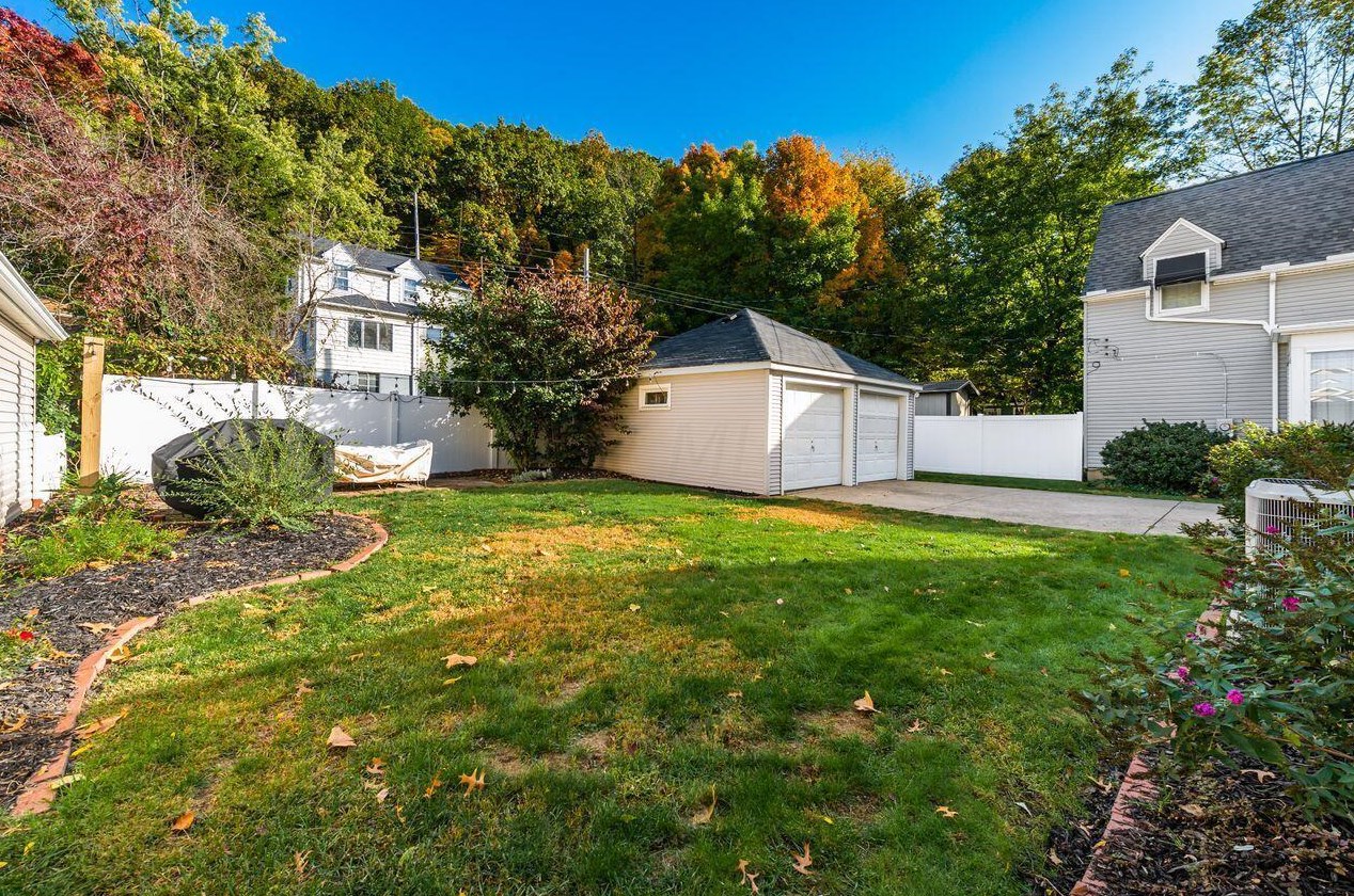 417 Lake St, Lancaster OH 43130-2660 exterior