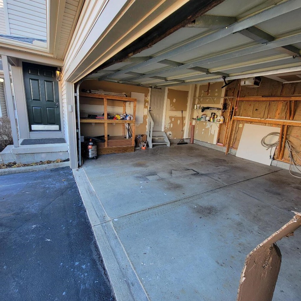 1781 Hobbes Dr, Hilliard OH  43026-8391 exterior