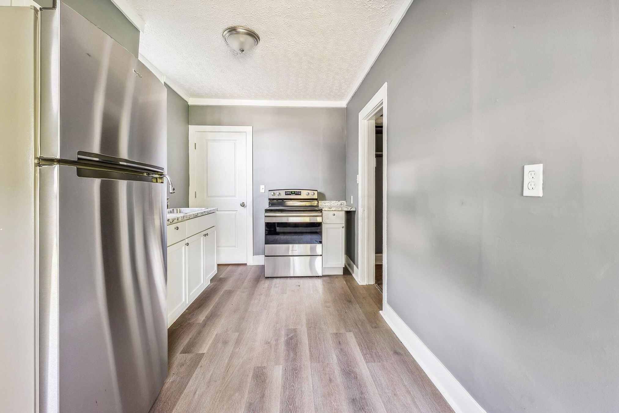 1010 15th Ave, Columbus OH 43211-2418 exterior