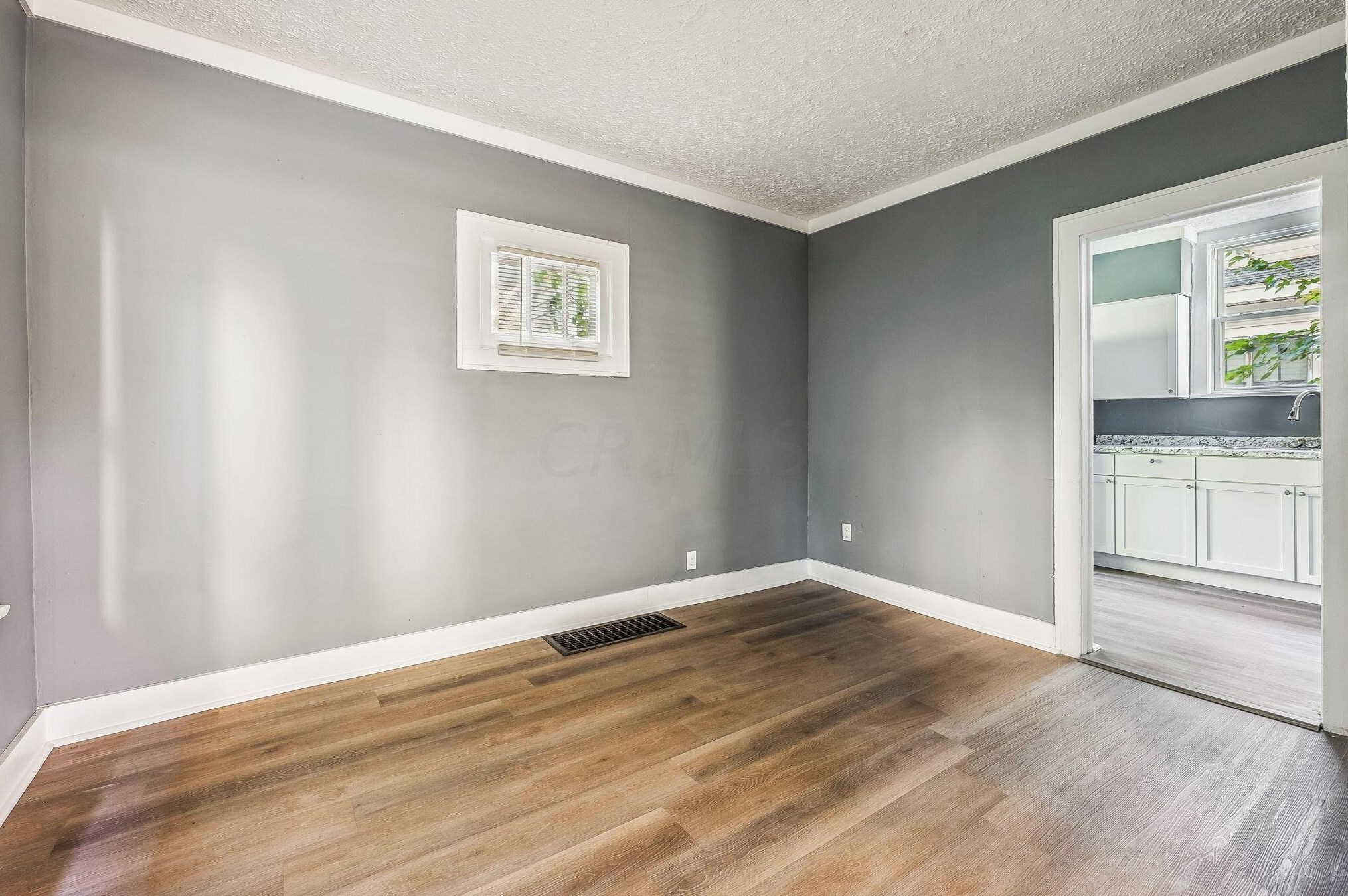 1010 15th Ave, Columbus OH 43211-2418 exterior