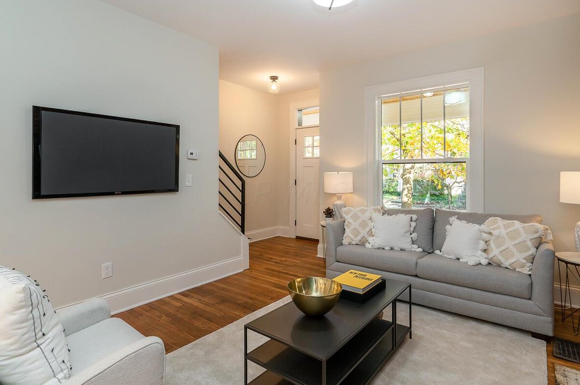 389 2 Ave, Columbus OH 43201-3781 exterior