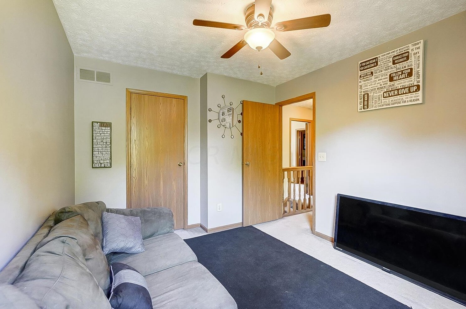 1512 Bendelow Dr, Columbus OH 43228-7009 exterior