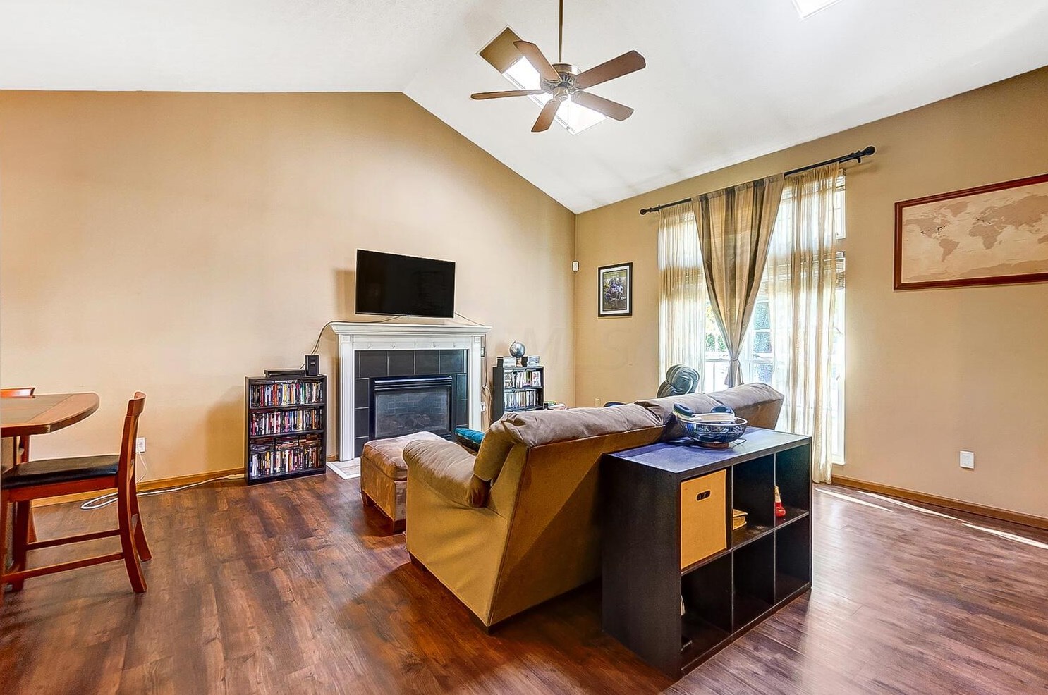 1512 Bendelow Dr, Columbus OH 43228-7009 exterior