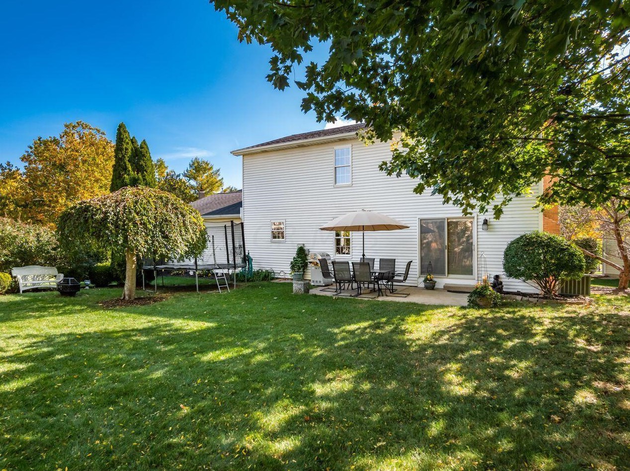 3924 Pinto Ct, Columbus OH 43221-5718 exterior