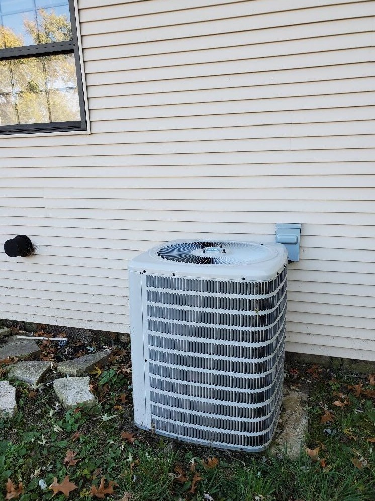 1140 Eureka Blvd, Columbus OH 43223-3117 exterior