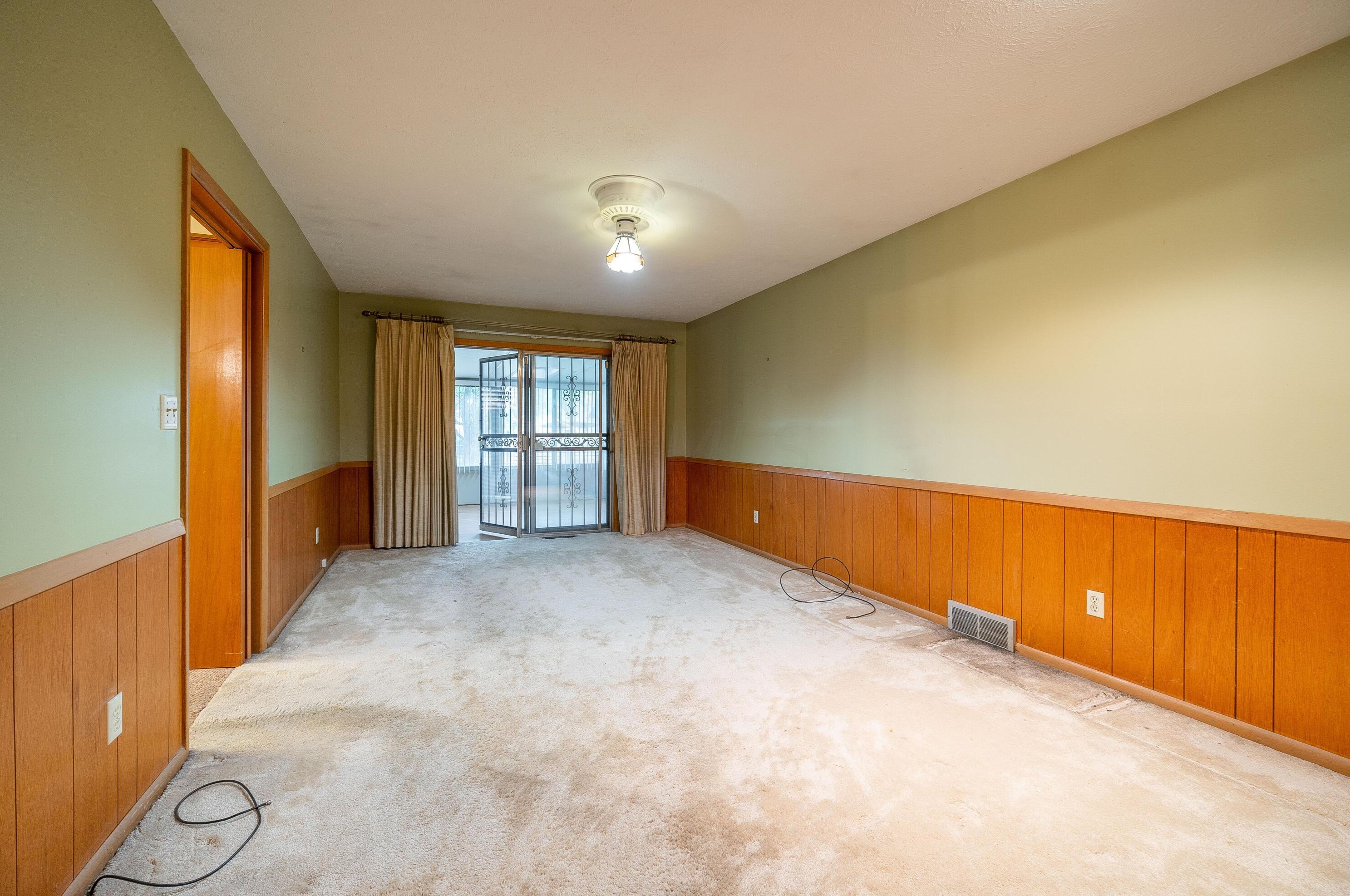 1815 Kenwick Rd, Columbus OH 43209-2573 exterior