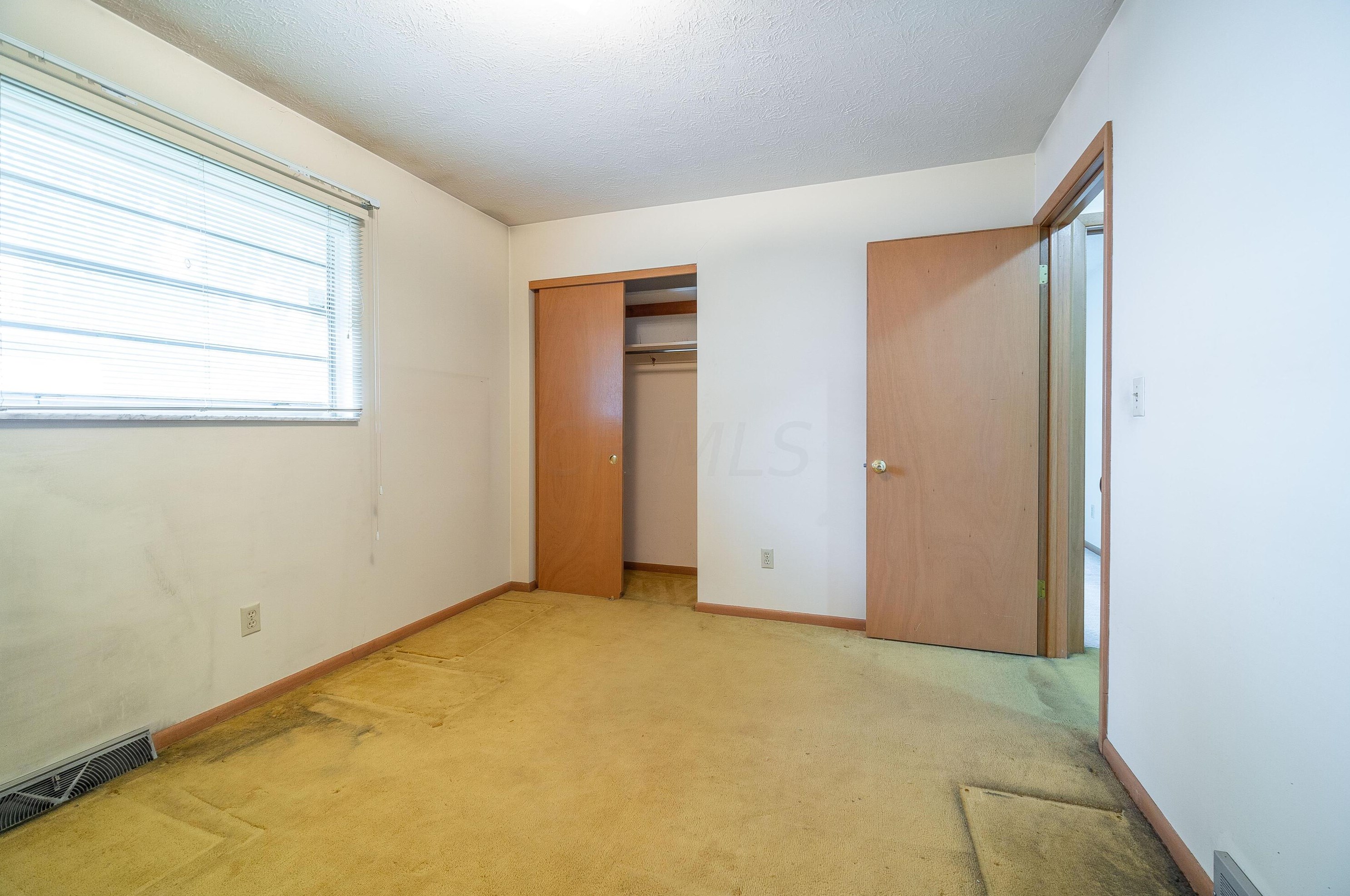 1815 Kenwick Rd, Columbus OH 43209-2573 exterior