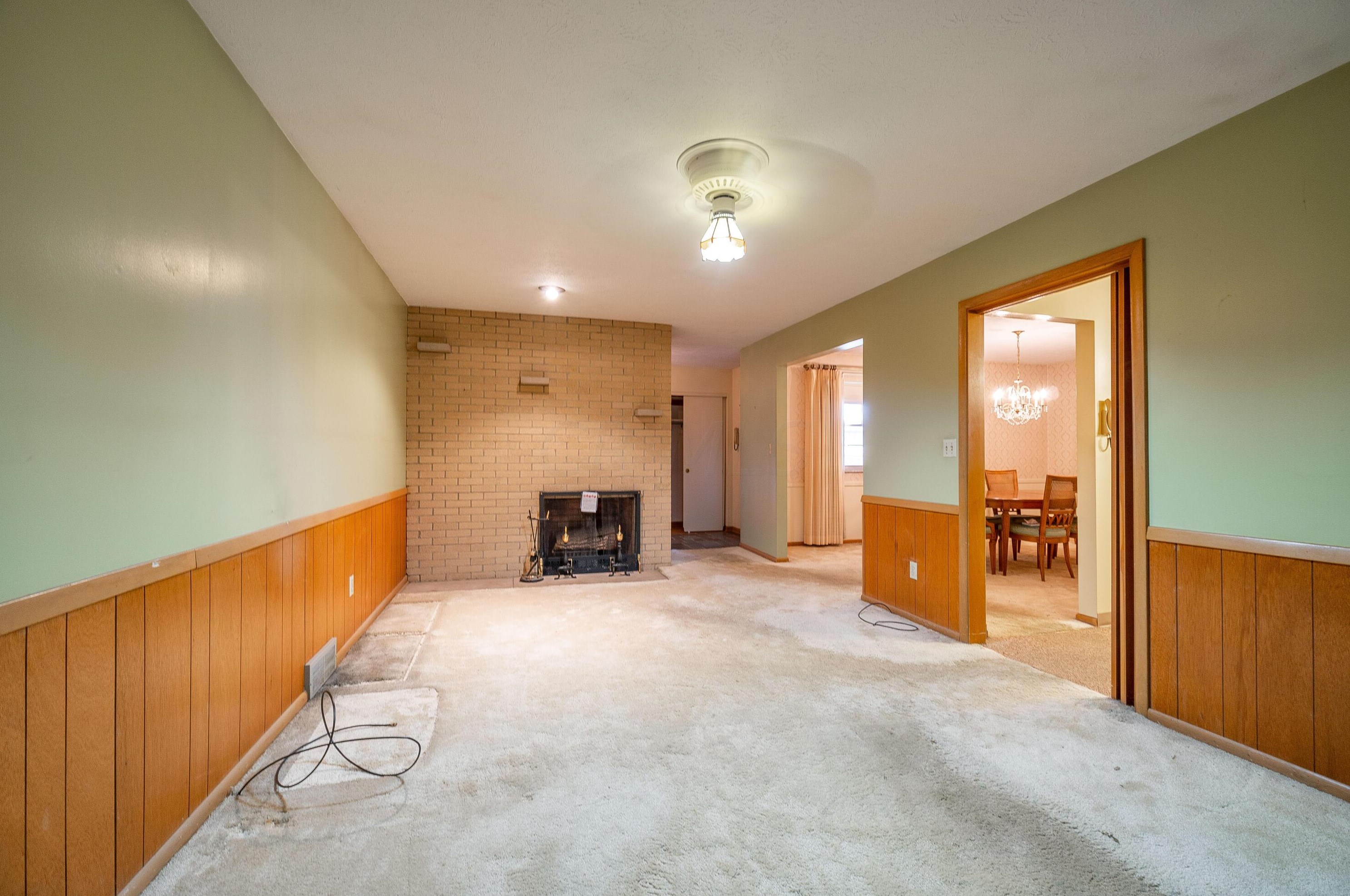 1815 Kenwick Rd, Columbus OH 43209-2573 exterior