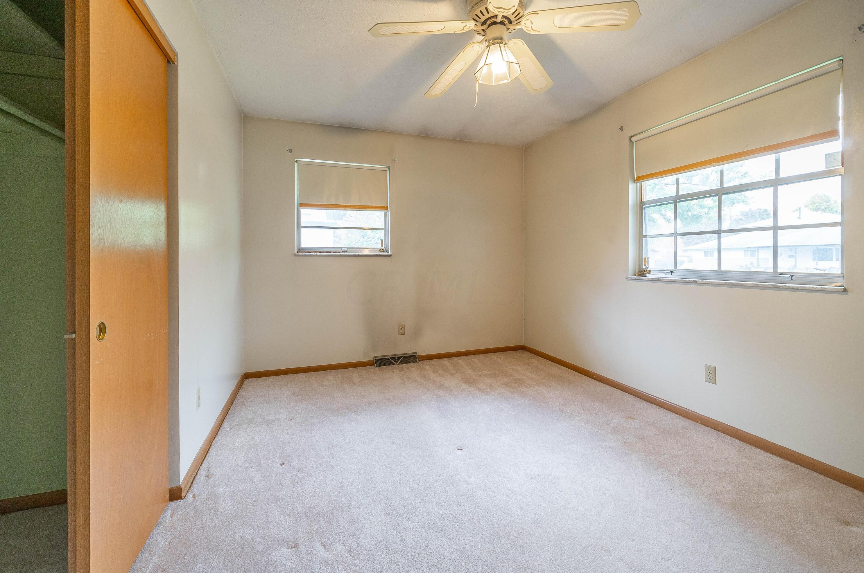 1815 Kenwick Rd, Columbus OH 43209-2573 exterior