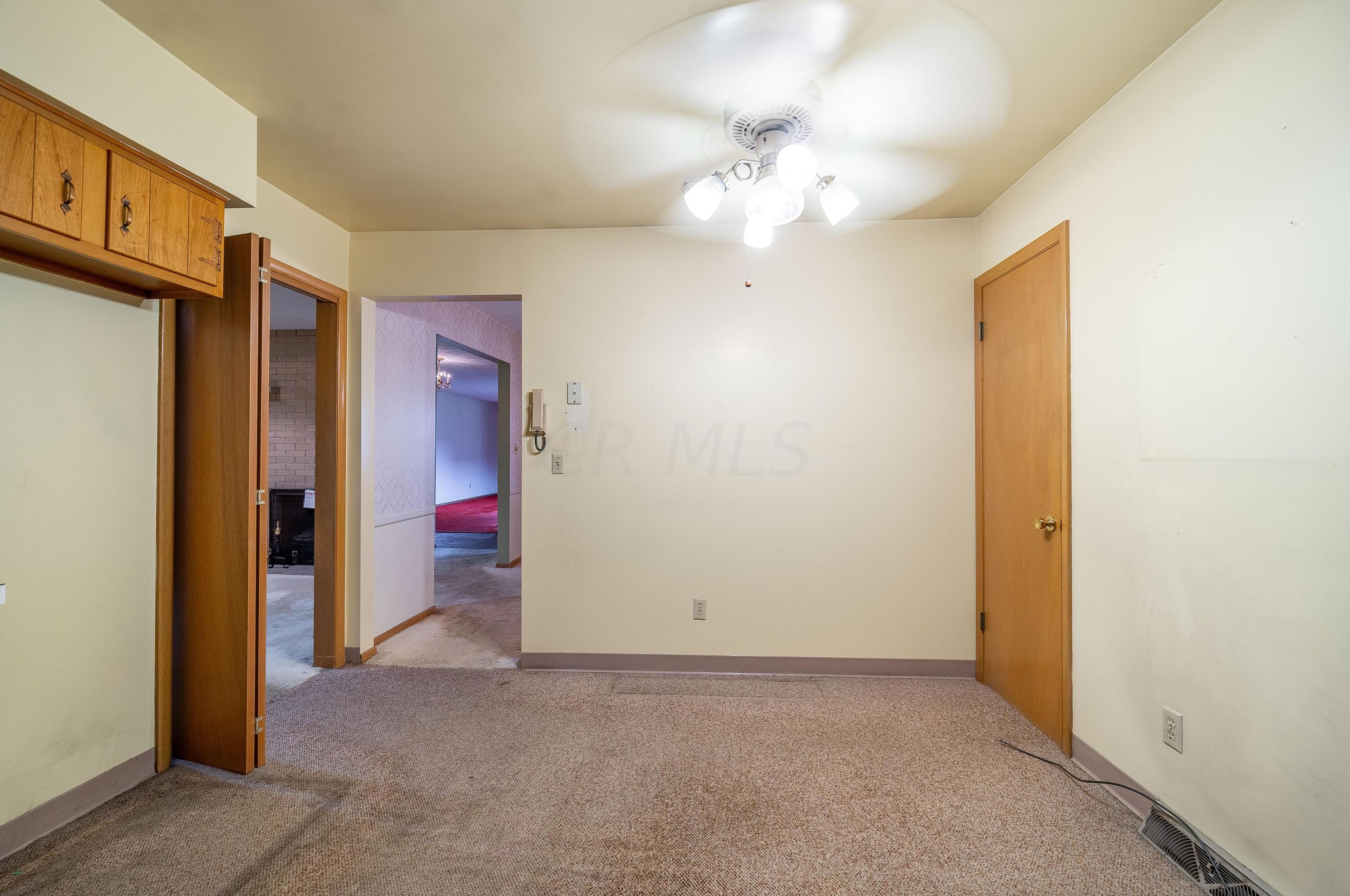 1815 Kenwick Rd, Columbus OH 43209-2573 exterior