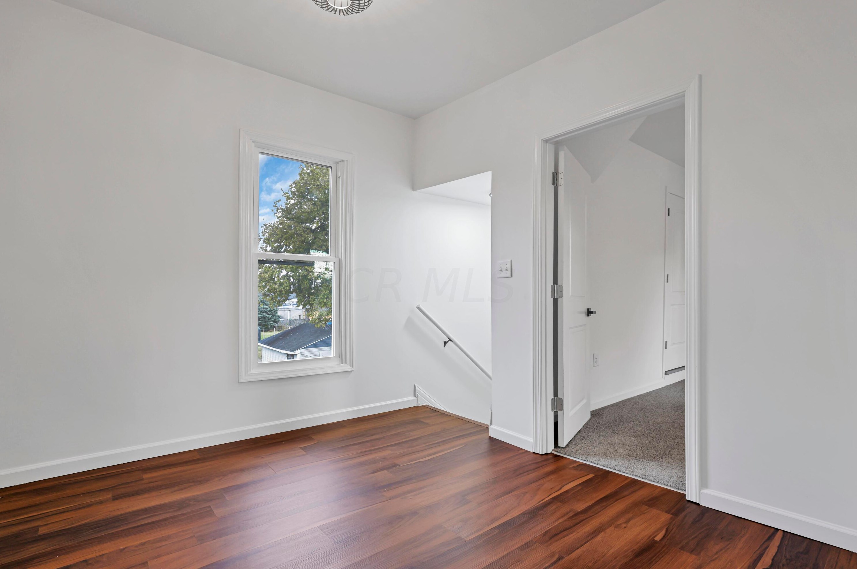 320 Central Ave, Columbus OH  43223-1353 exterior