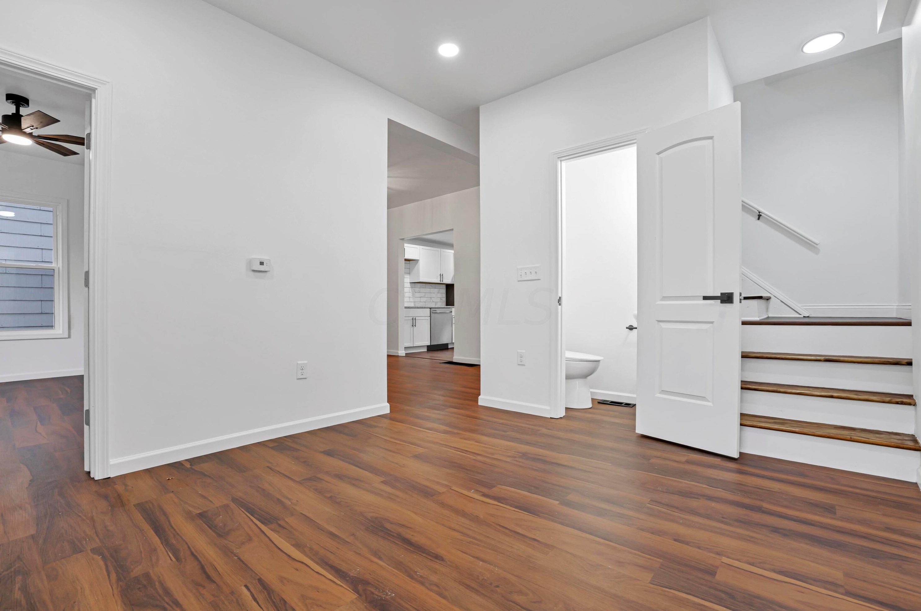 320 Central Ave, Columbus OH  43223-1353 exterior