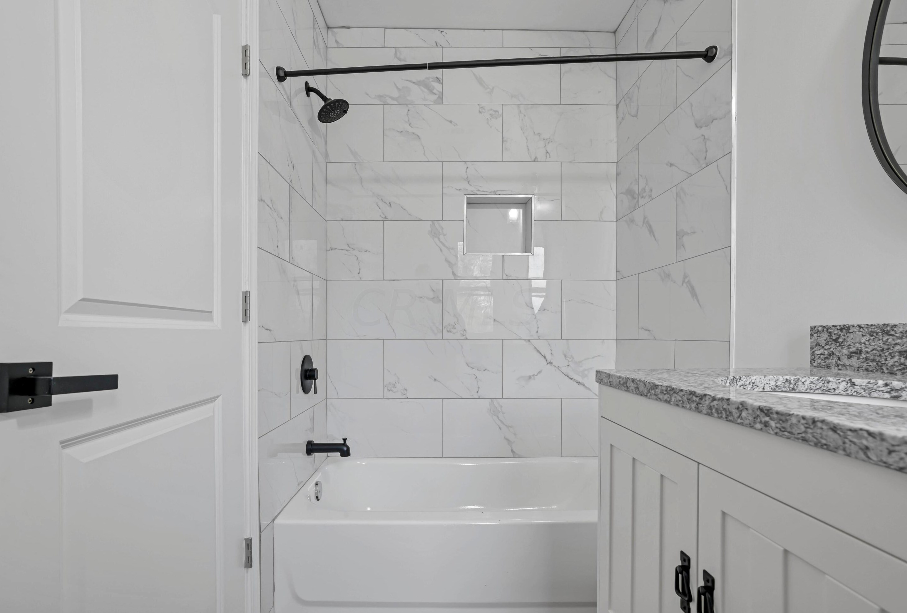 320 Central Ave, Columbus OH  43223-1353 exterior