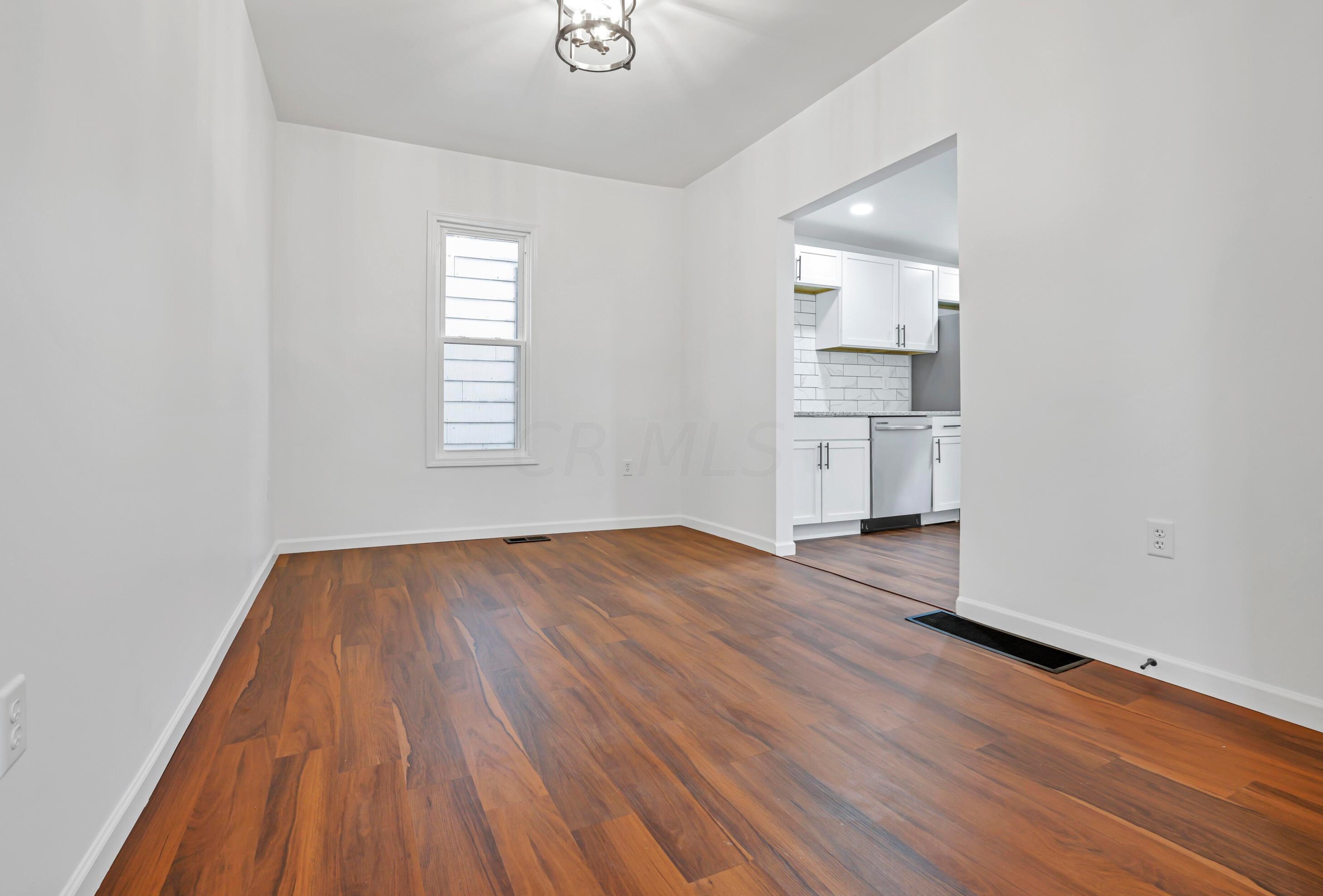 320 Central Ave, Columbus OH  43223-1353 exterior