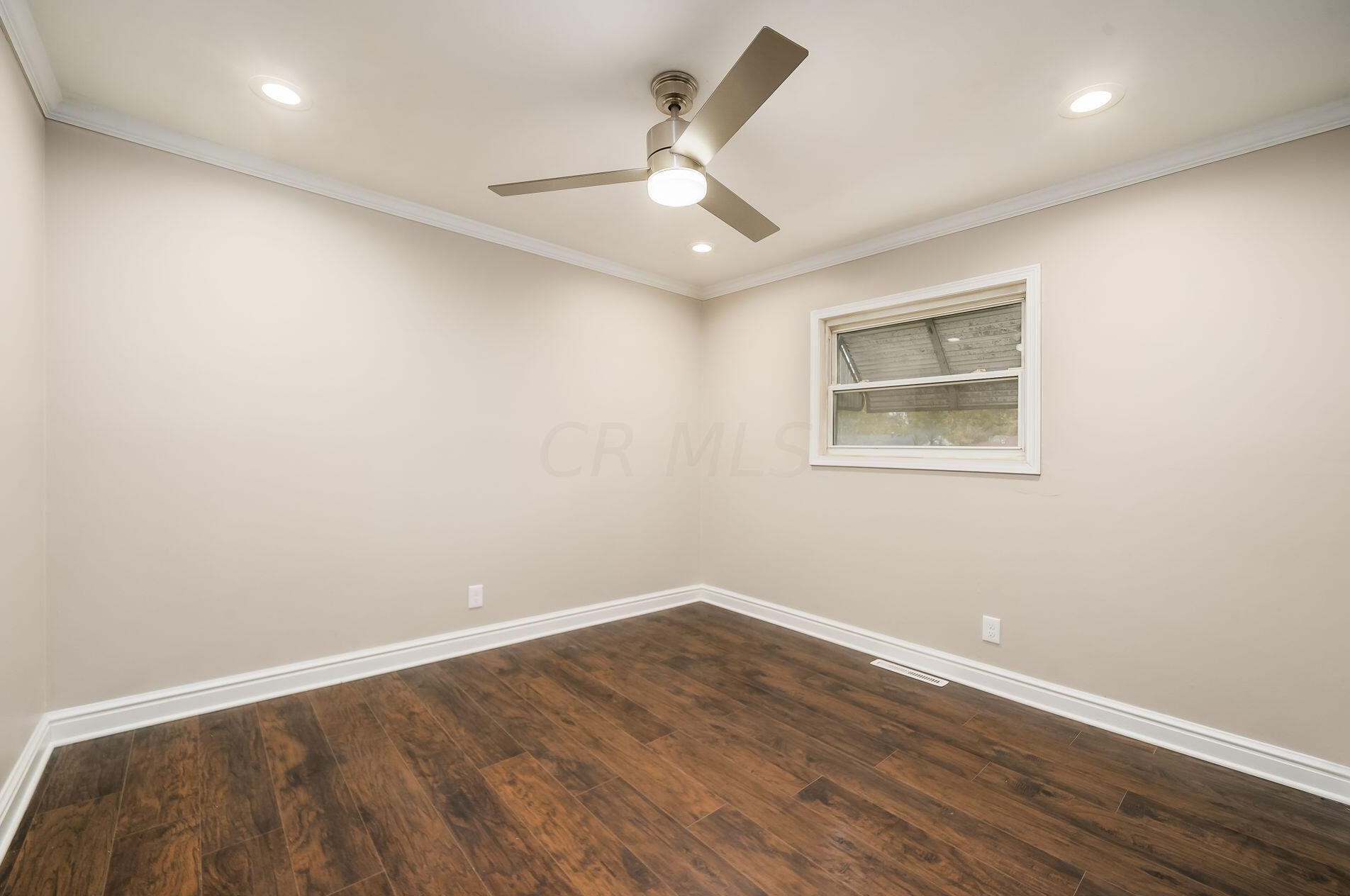 1827 Stetson Rd, Columbus OH 43232-2836 exterior