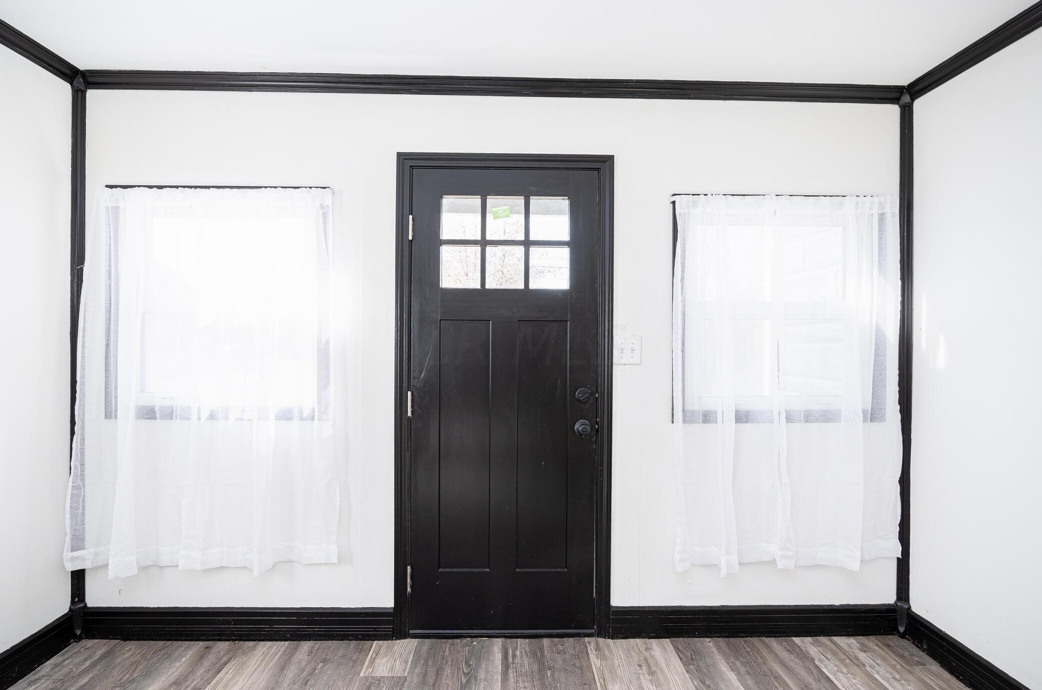 924 James Rd, Columbus OH  43227-1070 exterior