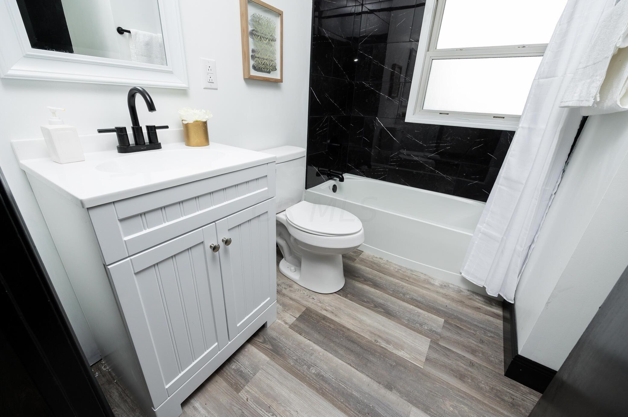 924 James Rd, Columbus OH  43227-1070 exterior