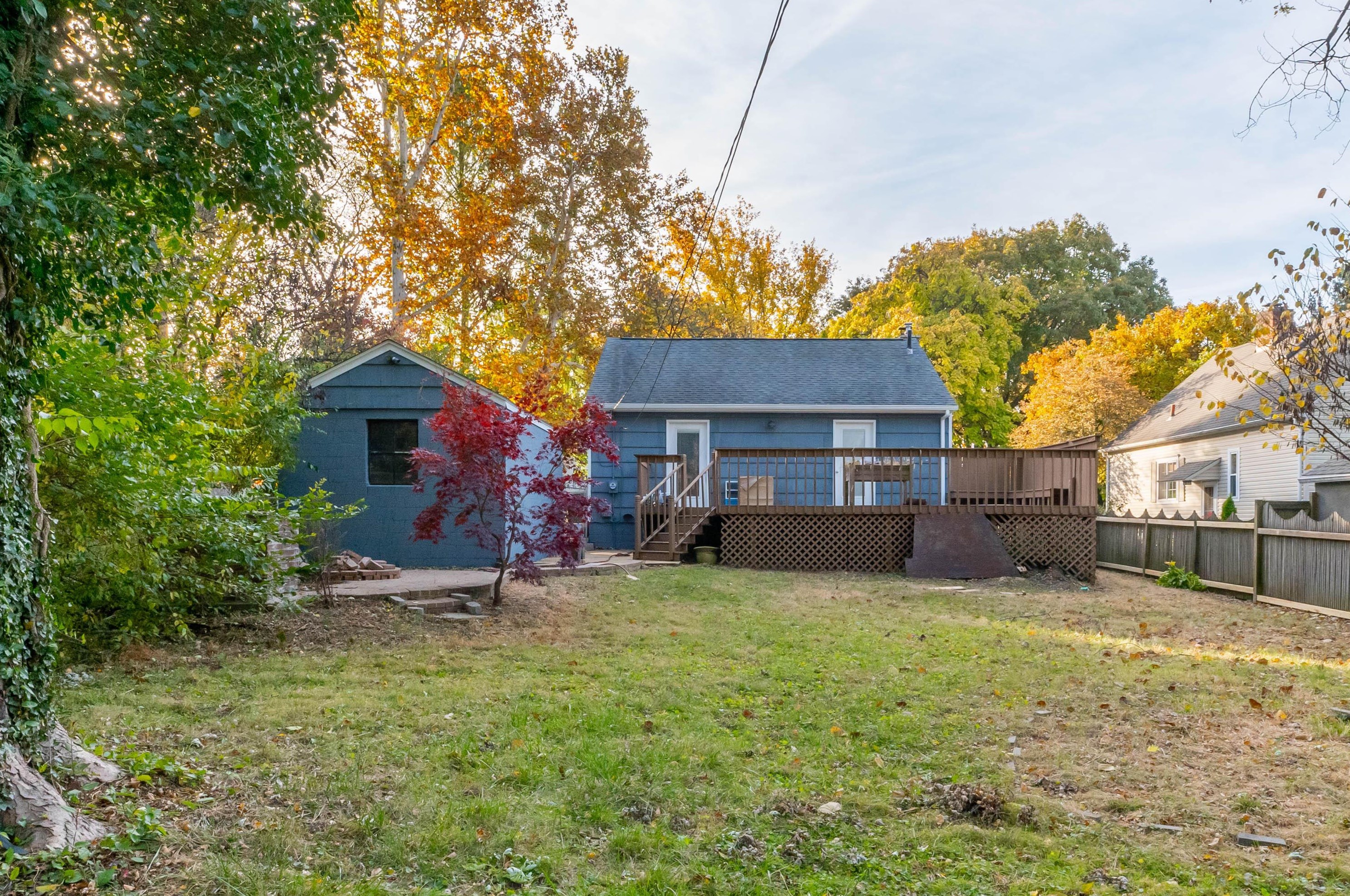 330 Cyn Dr, Columbus OH 43214-3136 exterior