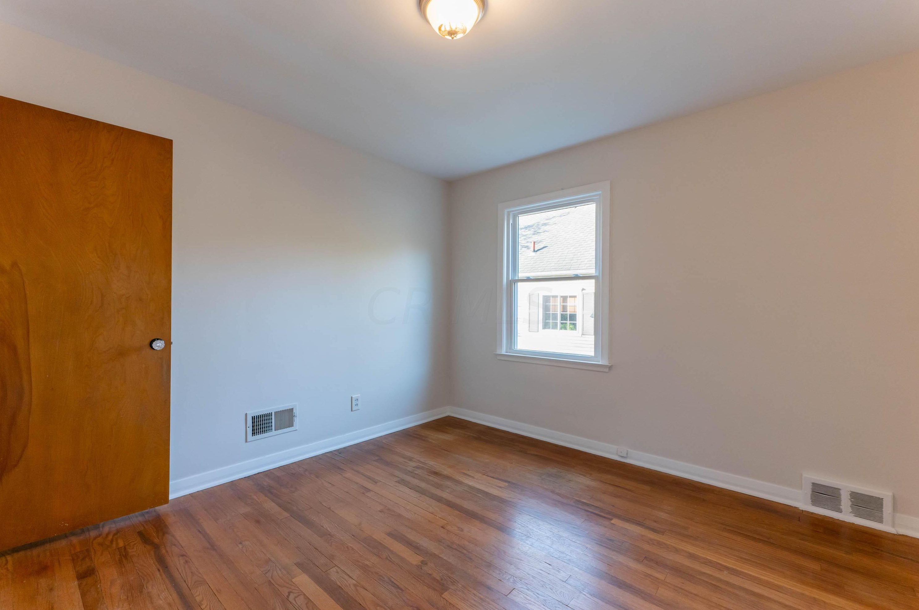 330 Cyn Dr, Columbus OH 43214-3136 exterior