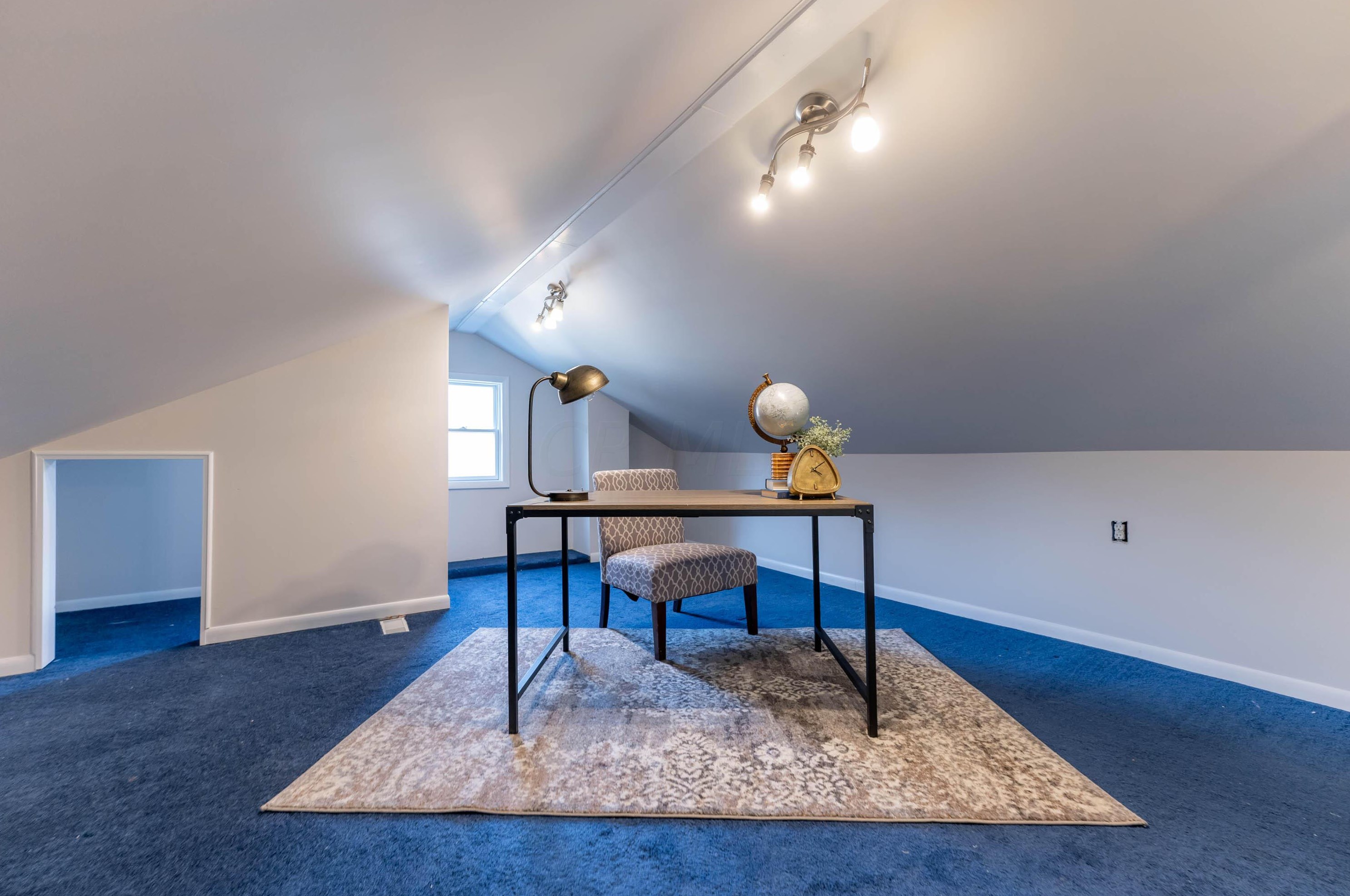 330 Cyn Dr, Columbus OH 43214-3136 exterior