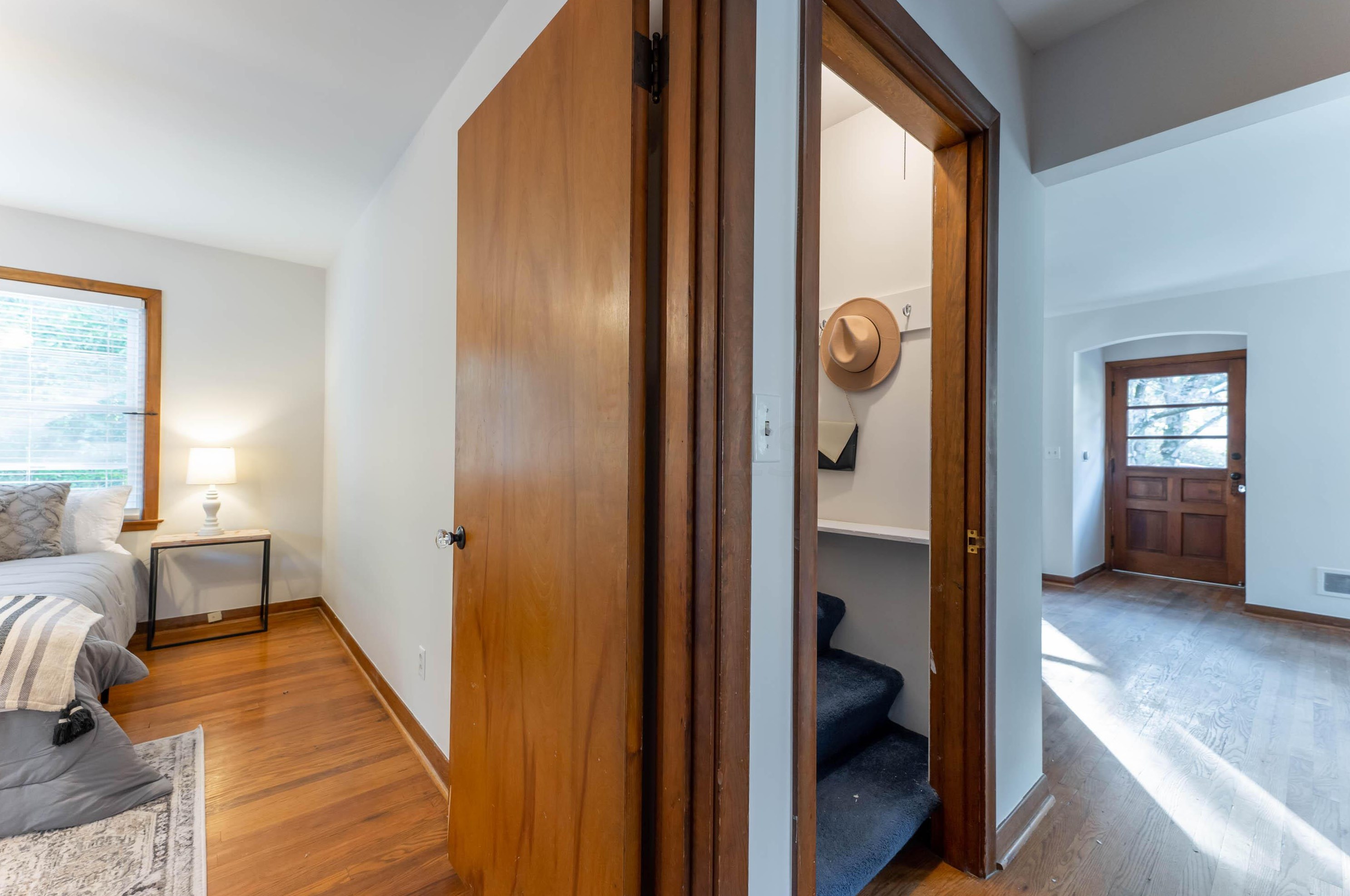 330 Cyn Dr, Columbus OH 43214-3136 exterior