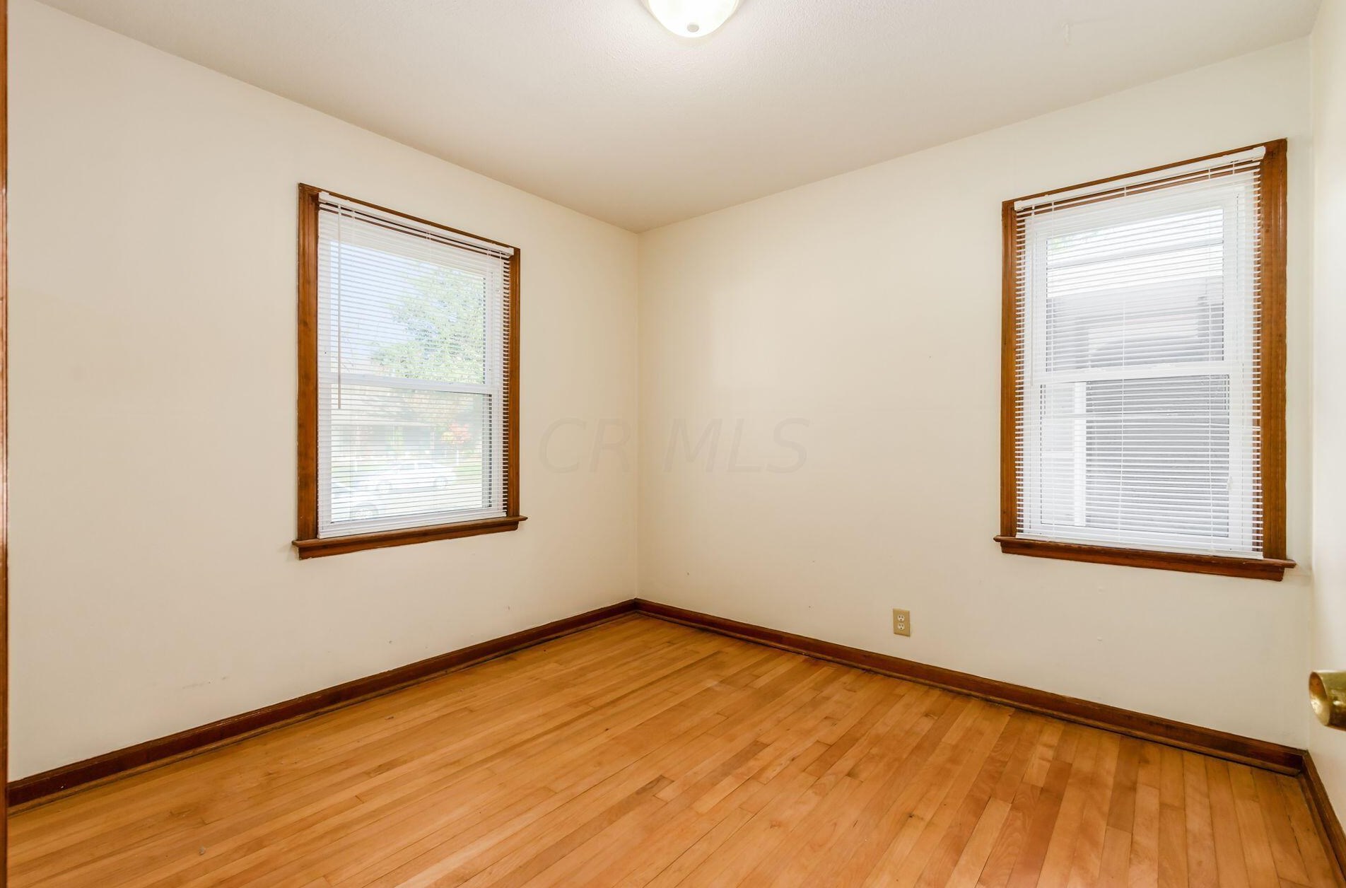 265 Chase Rd, Columbus OH 43214-1104 exterior