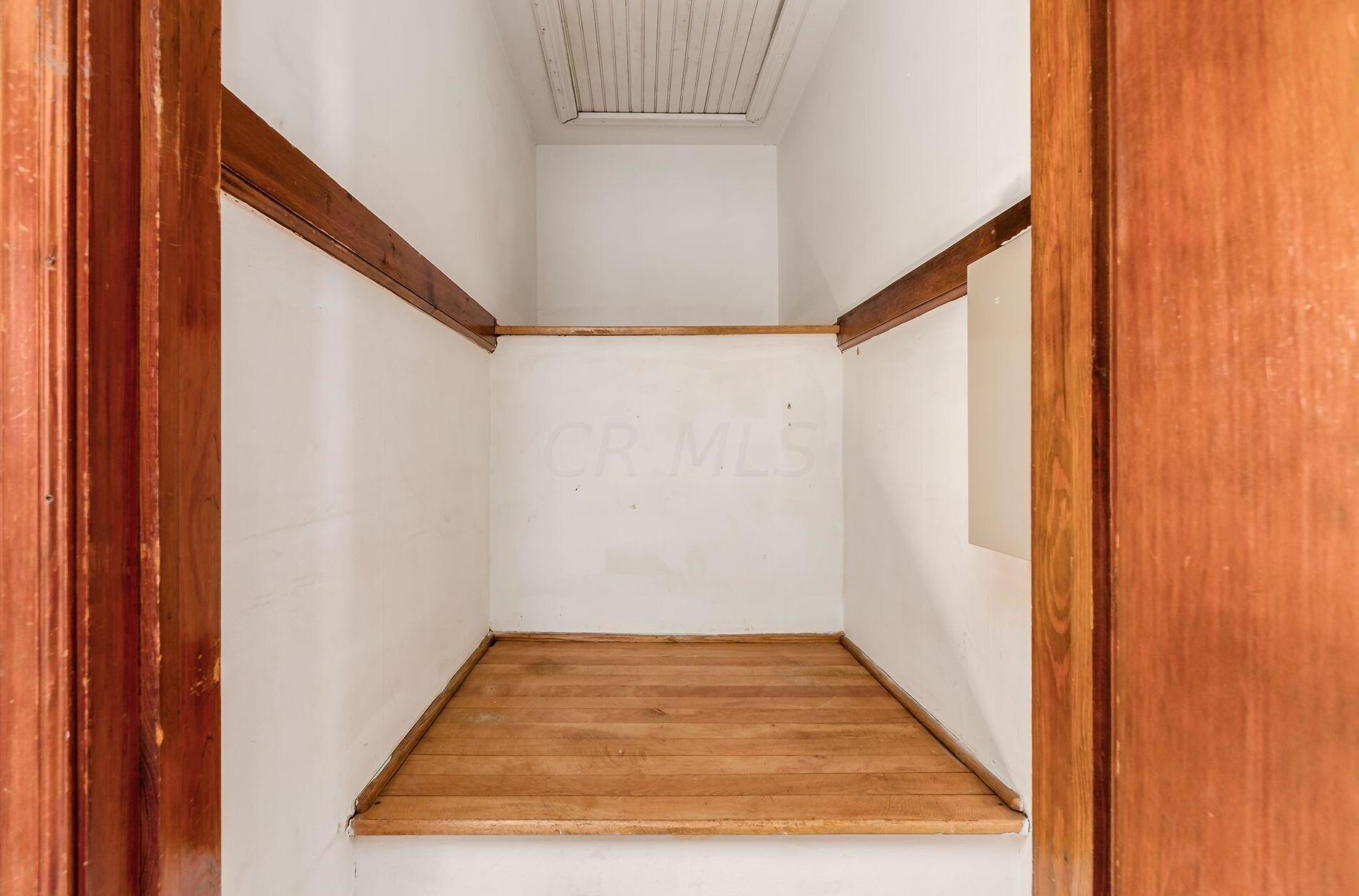 265 Chase Rd, Columbus OH 43214-1104 exterior