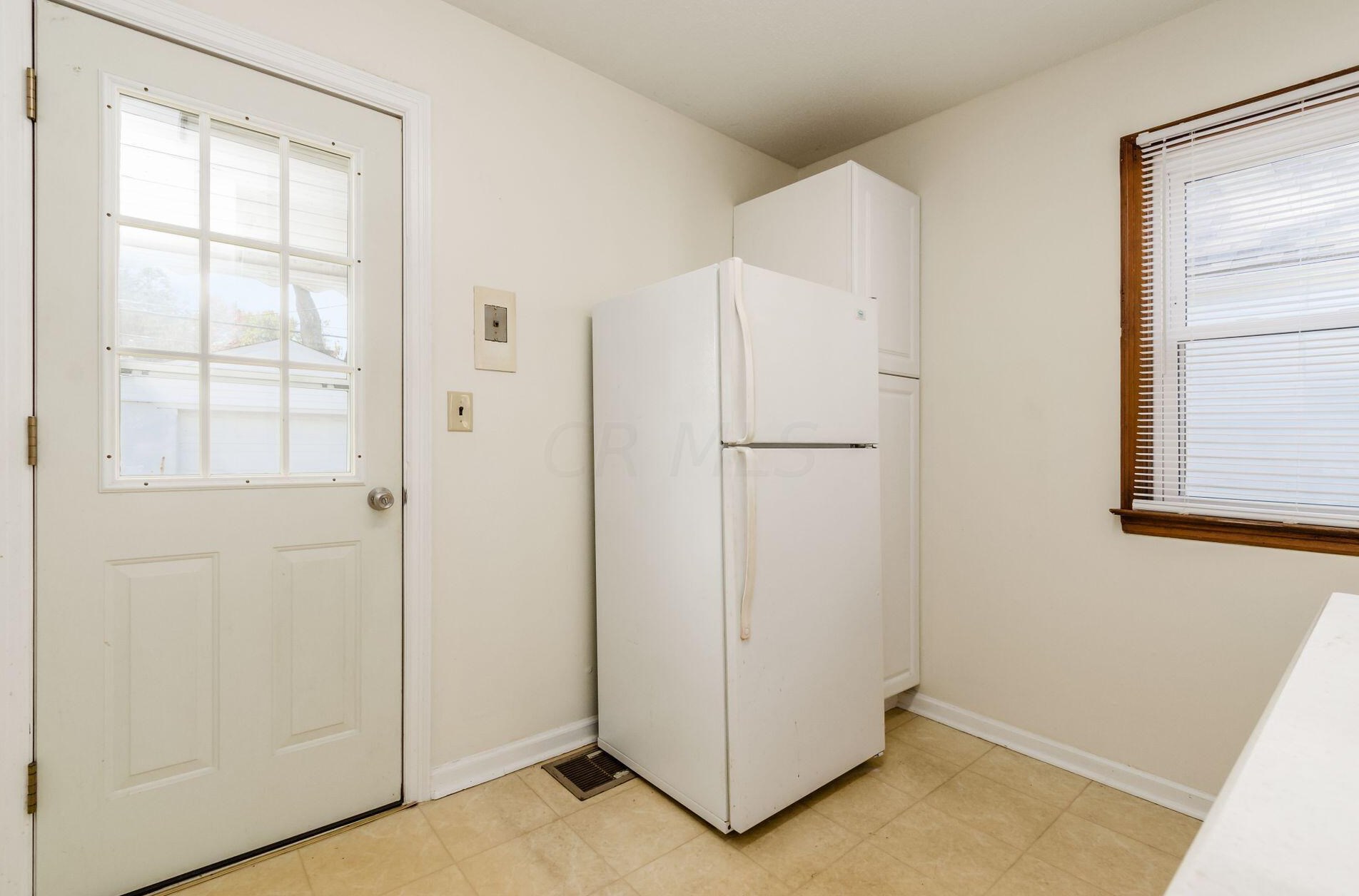 265 Chase Rd, Columbus OH 43214-1104 exterior