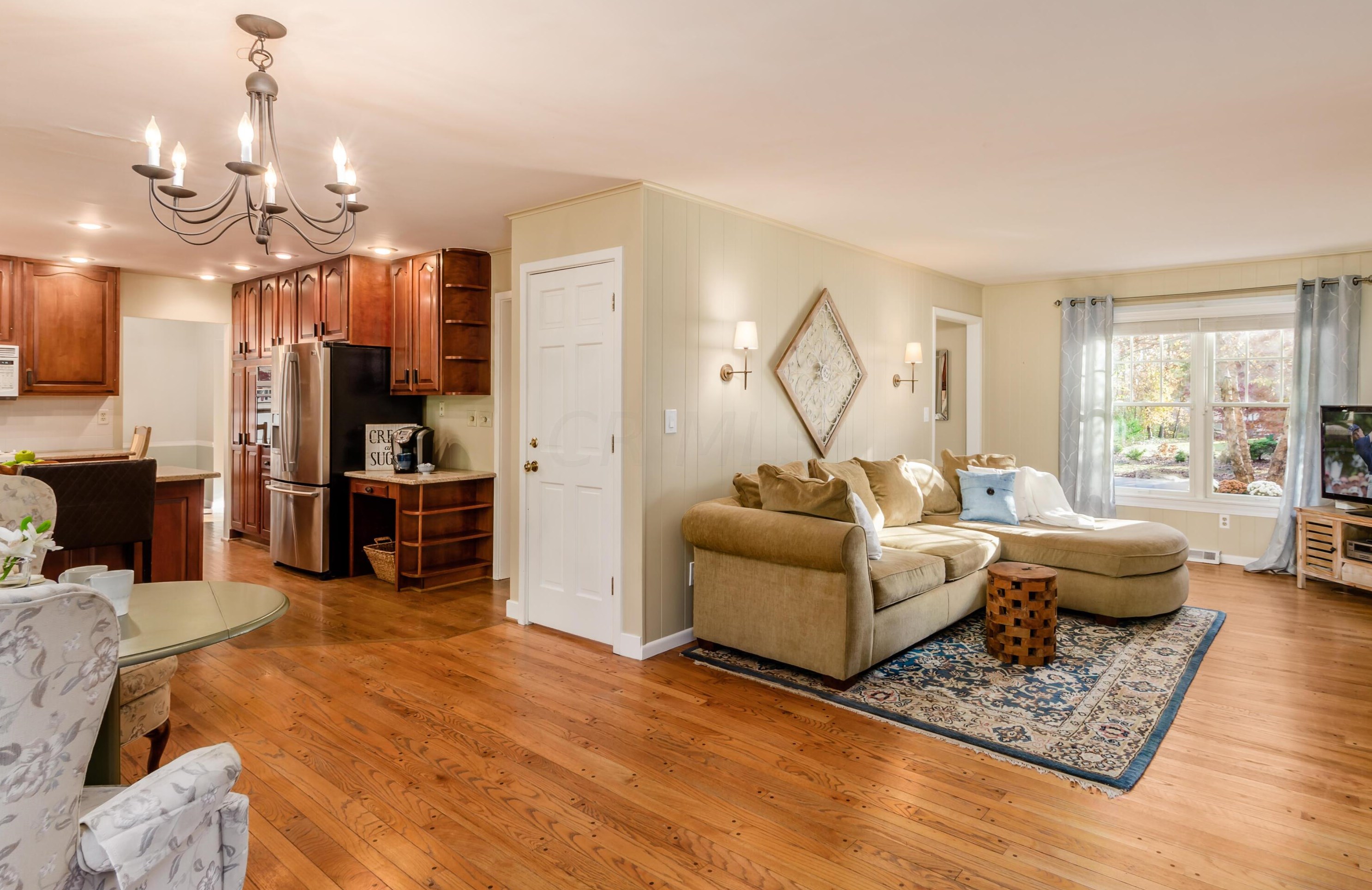 1446 Parkridge, Columbus OH 43235-1142 exterior