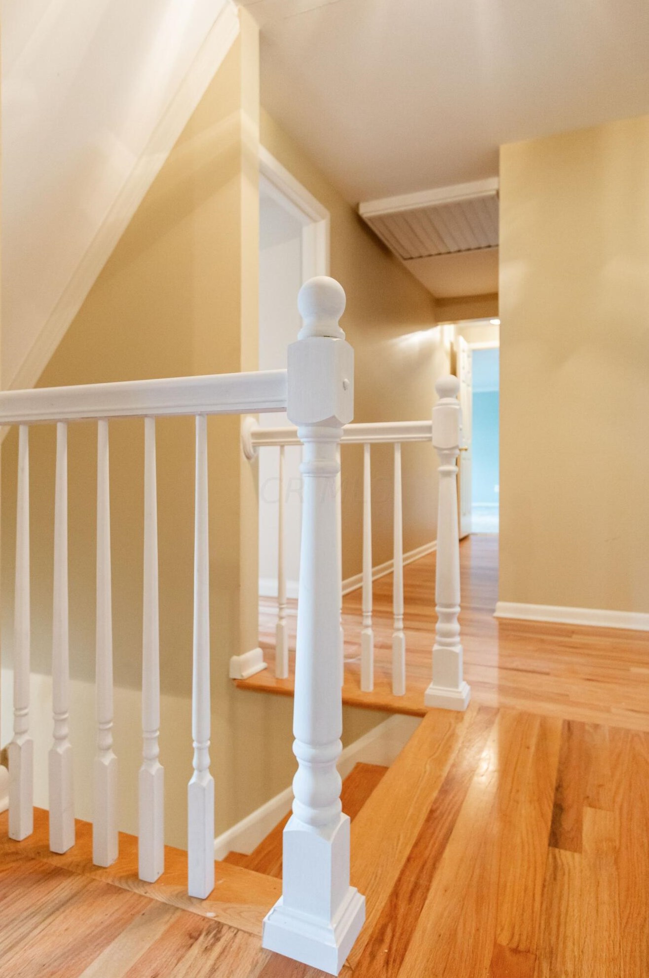 1446 Parkridge, Columbus OH 43235-1142 exterior