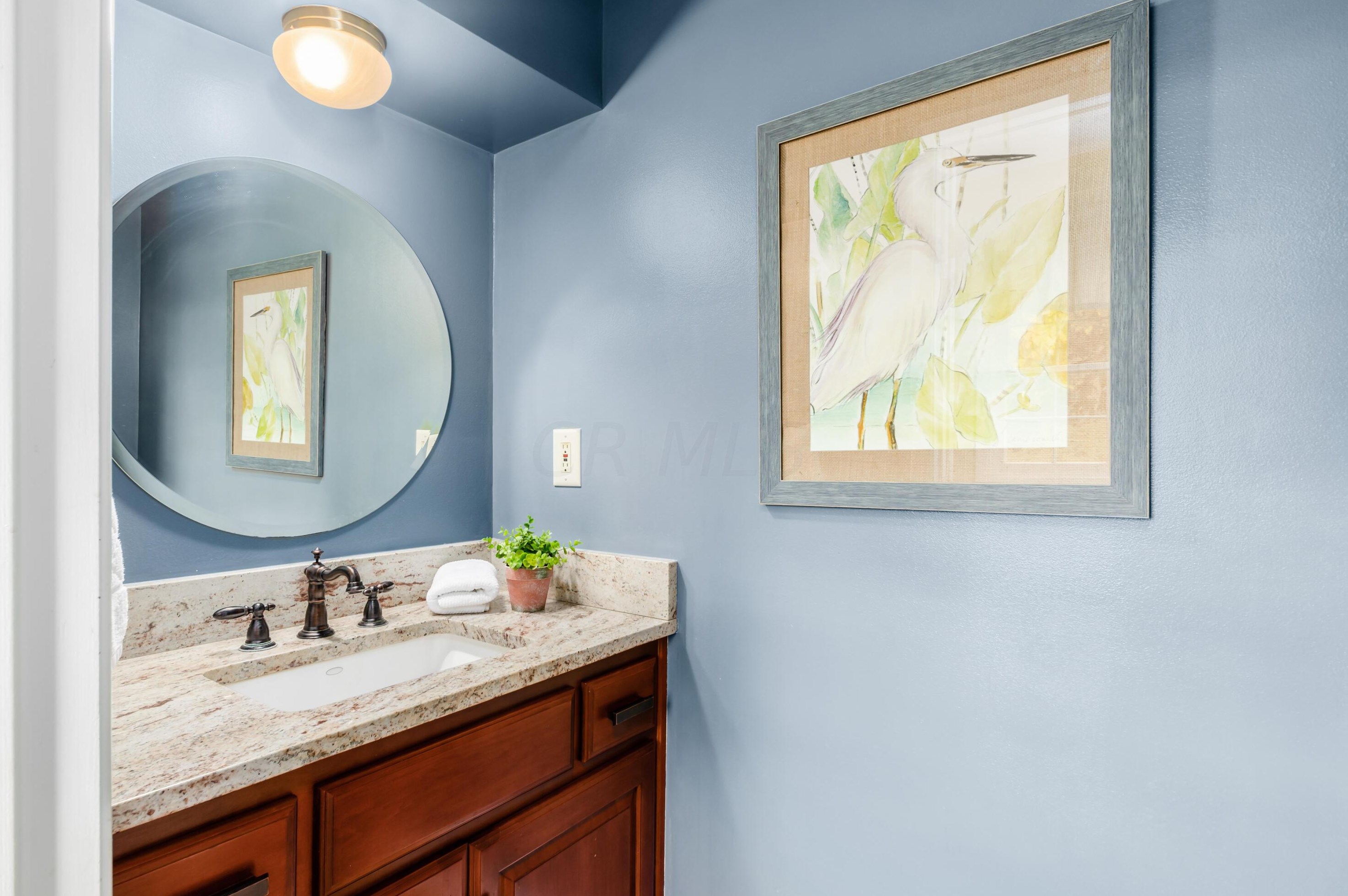 1446 Parkridge, Columbus OH 43235-1142 exterior