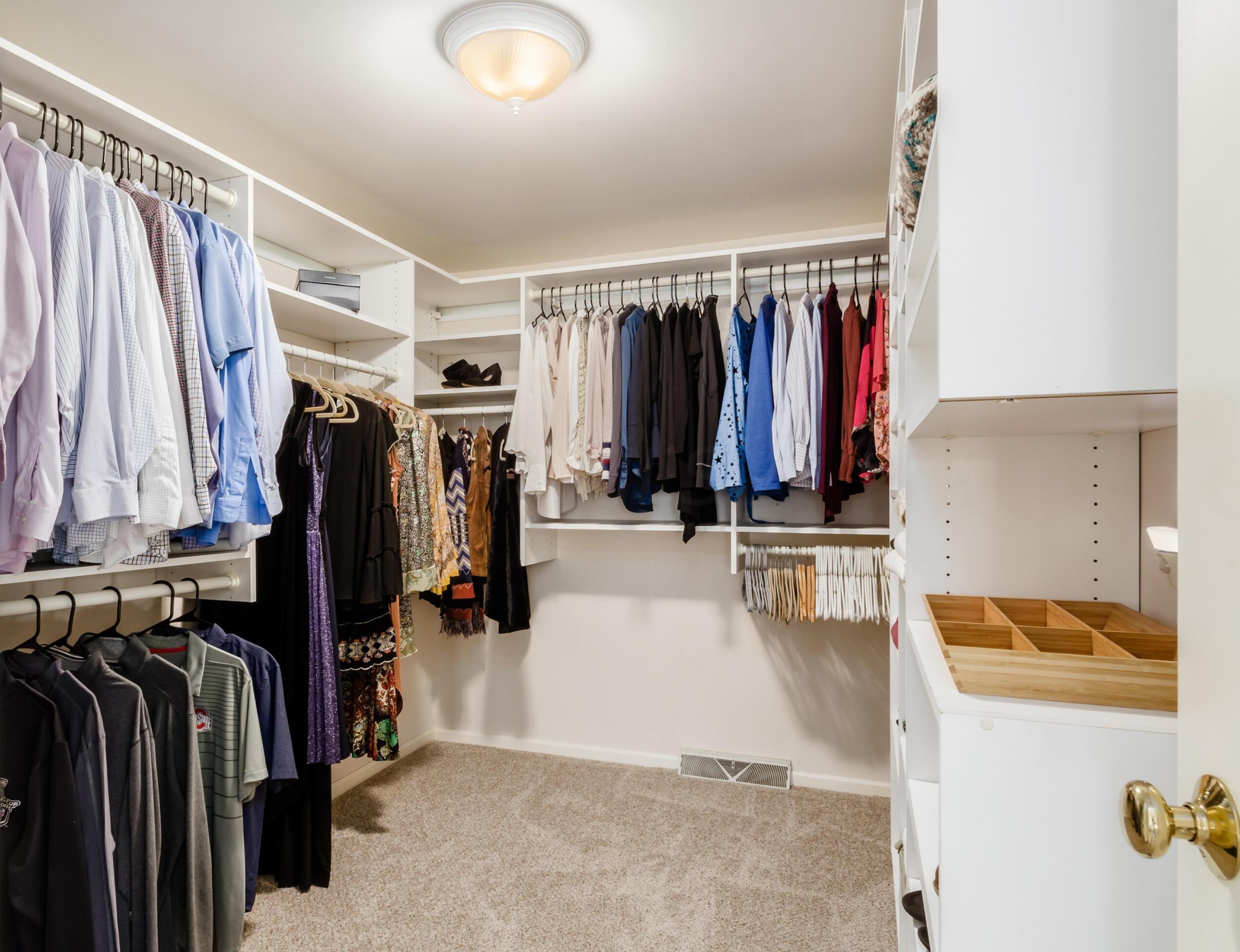 1446 Parkridge, Columbus OH 43235-1142 exterior