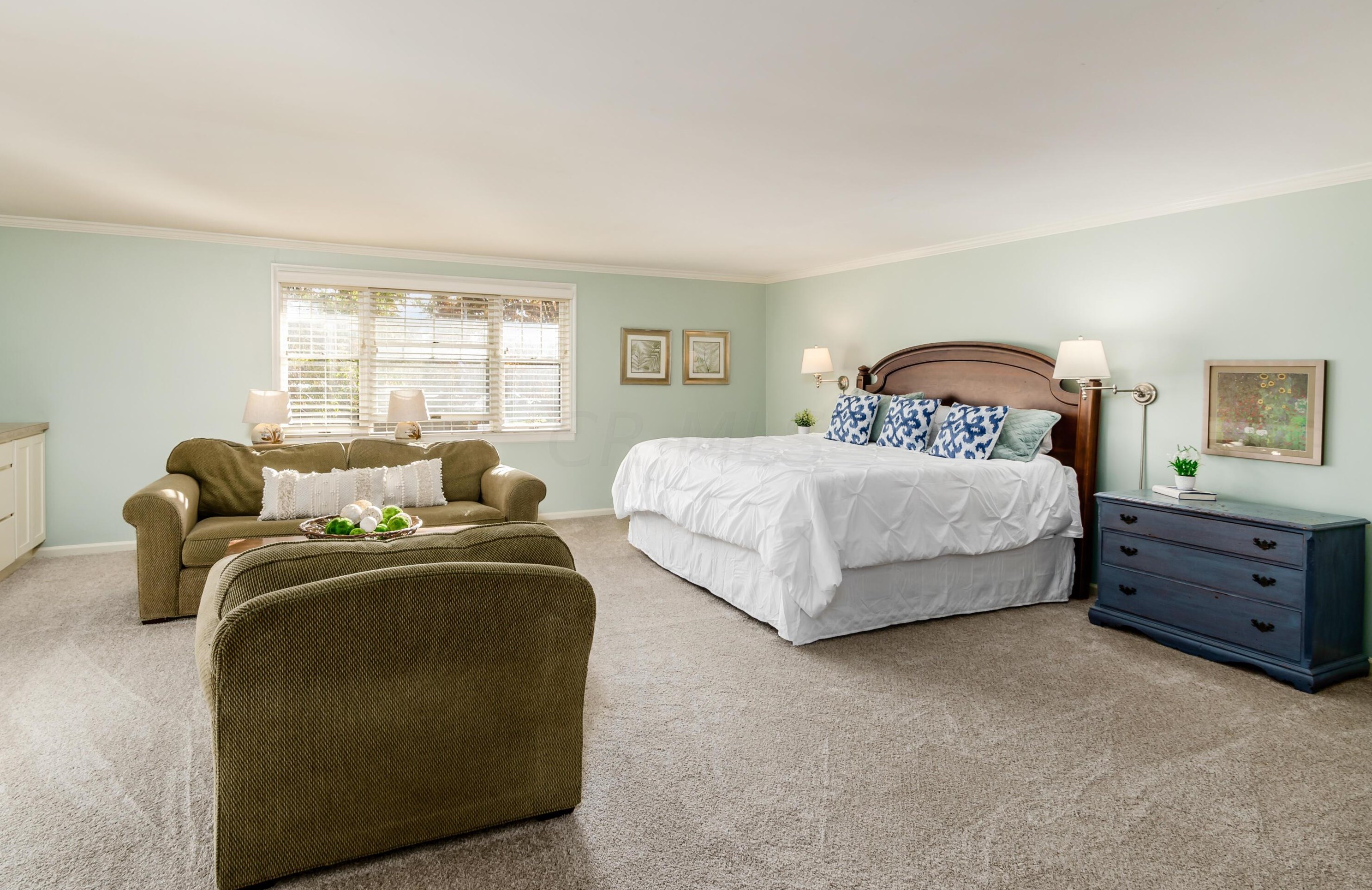 1446 Parkridge, Columbus OH 43235-1142 exterior