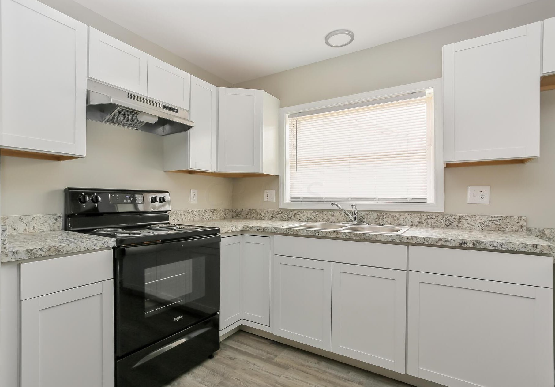 1092 Yearling Rd, Columbus OH 43227-1770 exterior