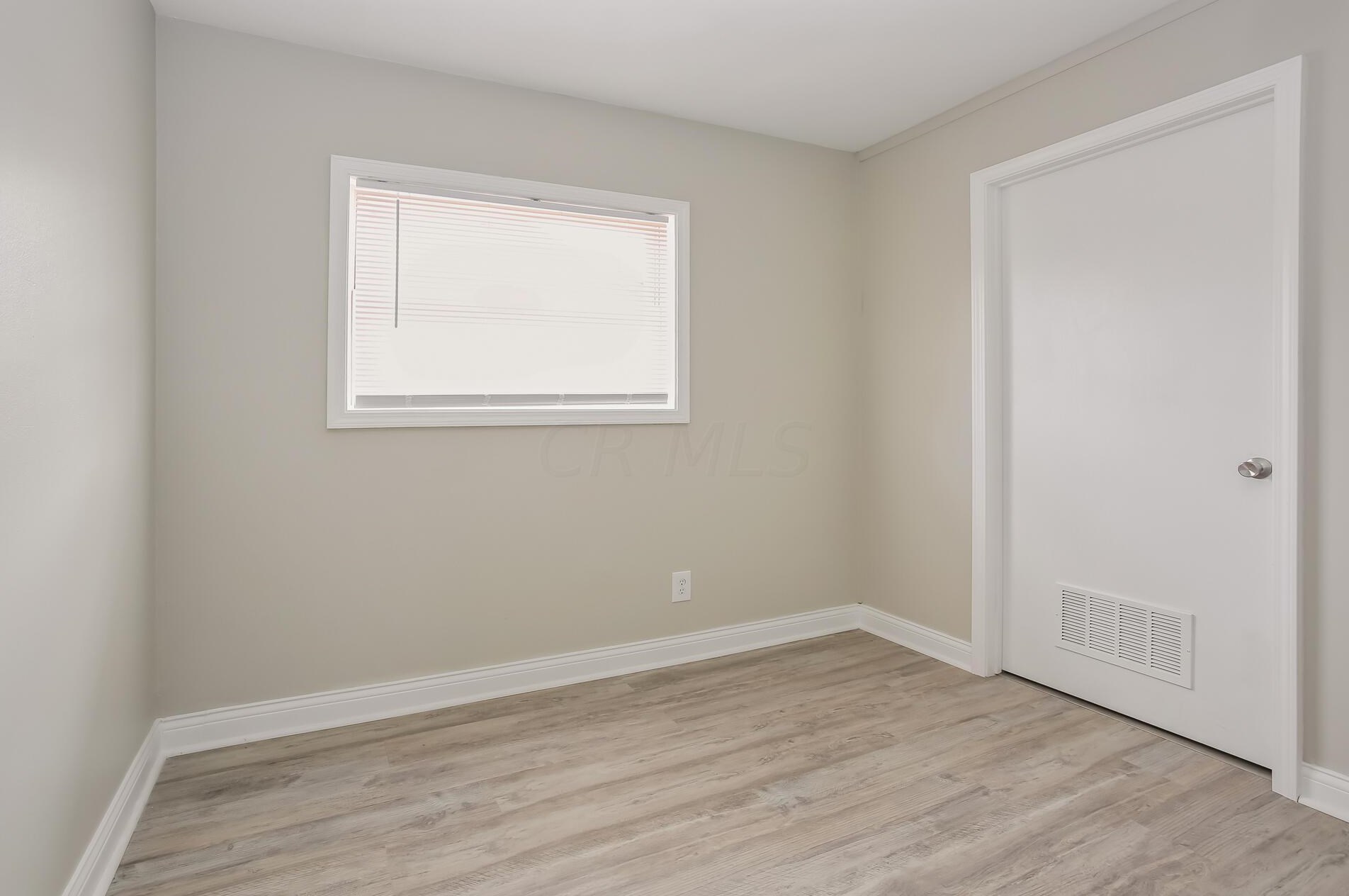 1092 Yearling Rd, Columbus OH 43227-1770 exterior